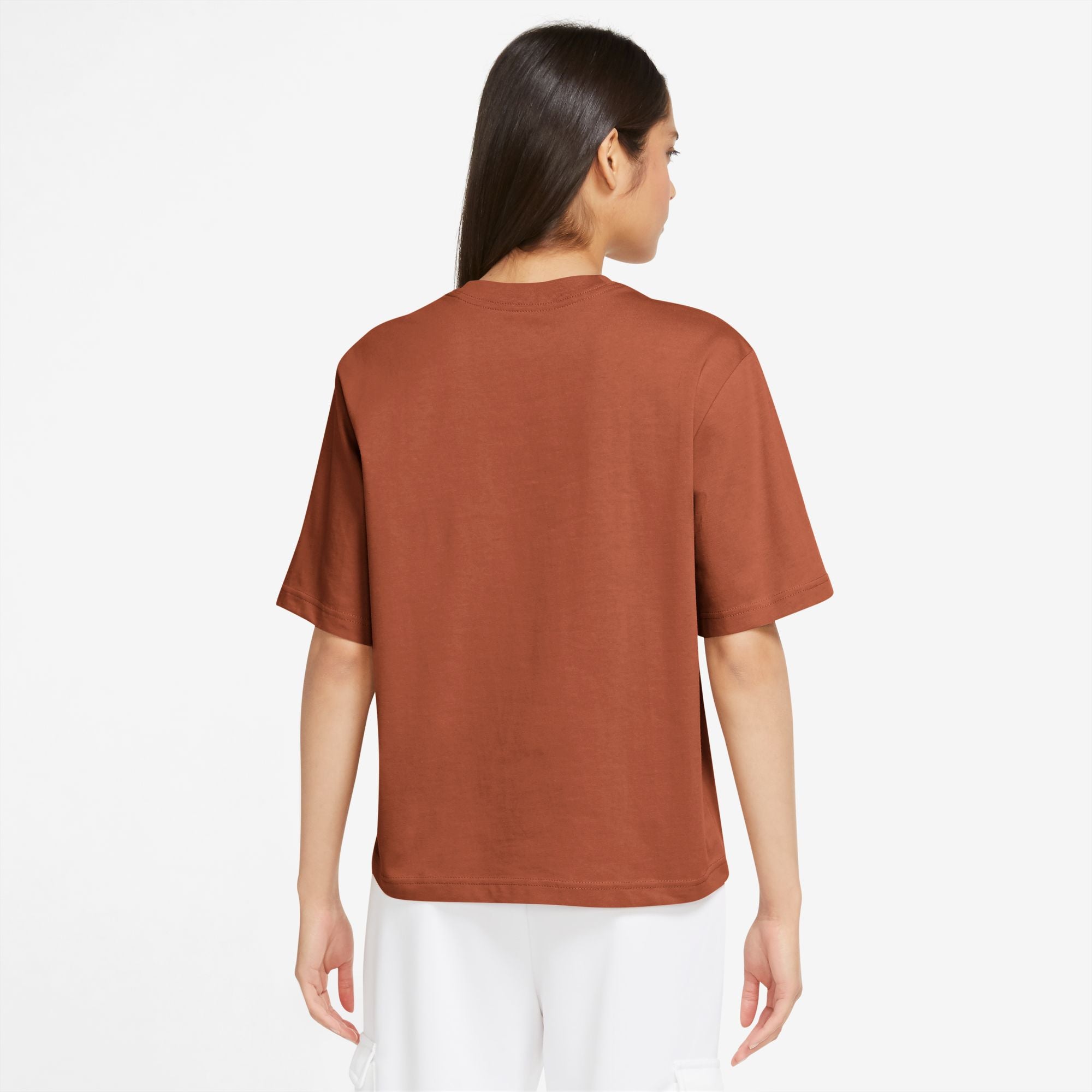 NIKE WOMENS ESSENTIAL BOXY TEE