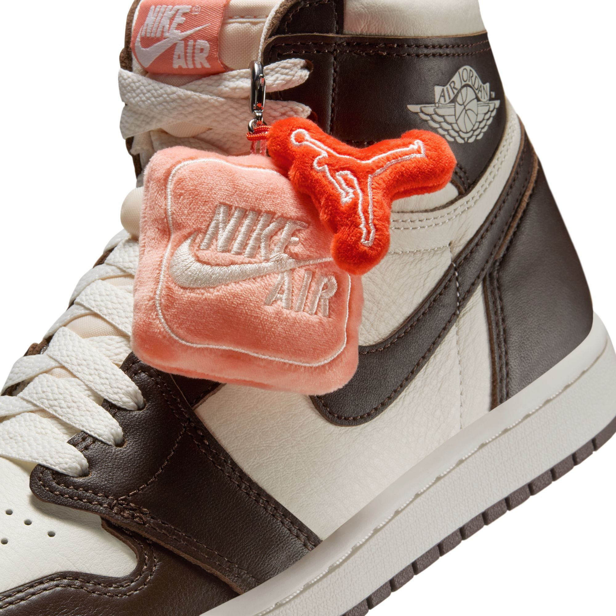 AIR JORDAN 1 WOMENS RETRO HIGH OG