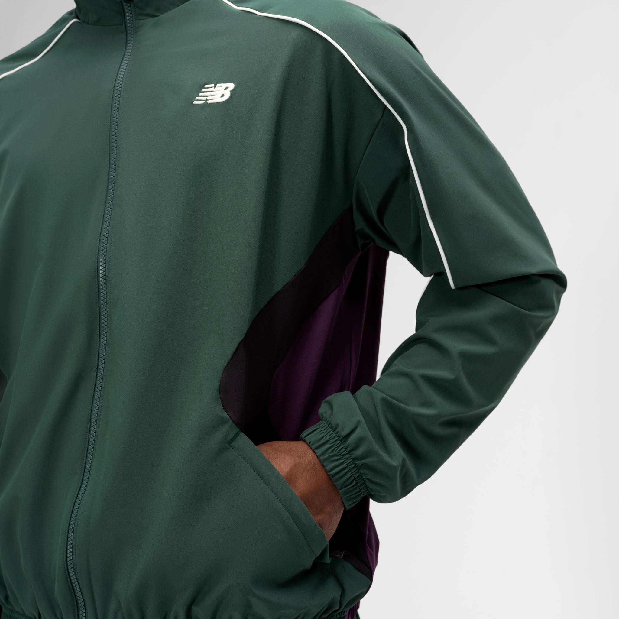 NEW BALANCE BASKETBALL WOVEN JACKET
