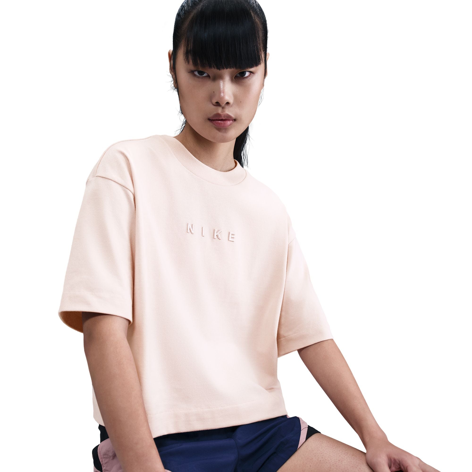 NIKE WOMENS LUXE BOXY TEE