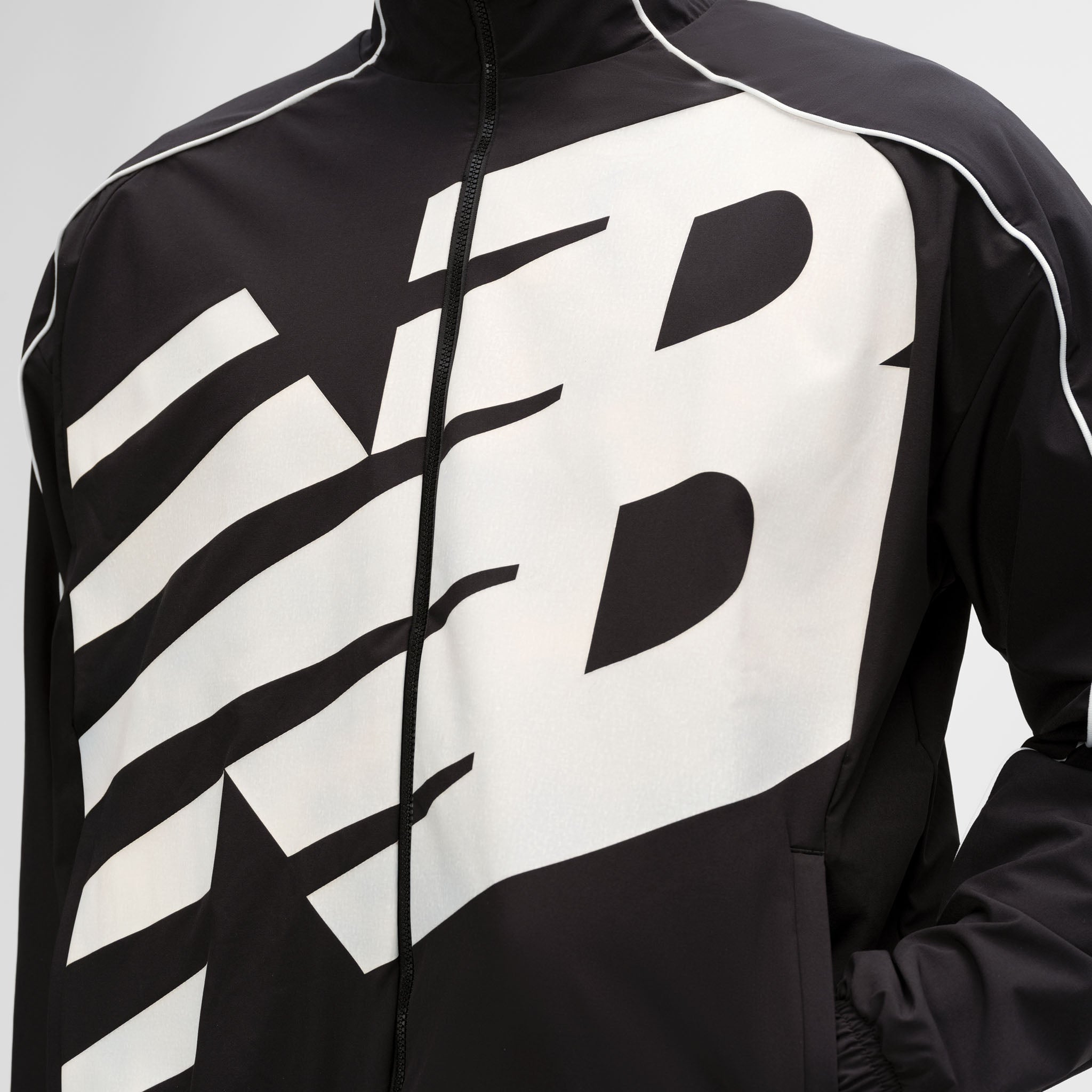 NEW BALANCE BASKETBALL WOVEN JACKET