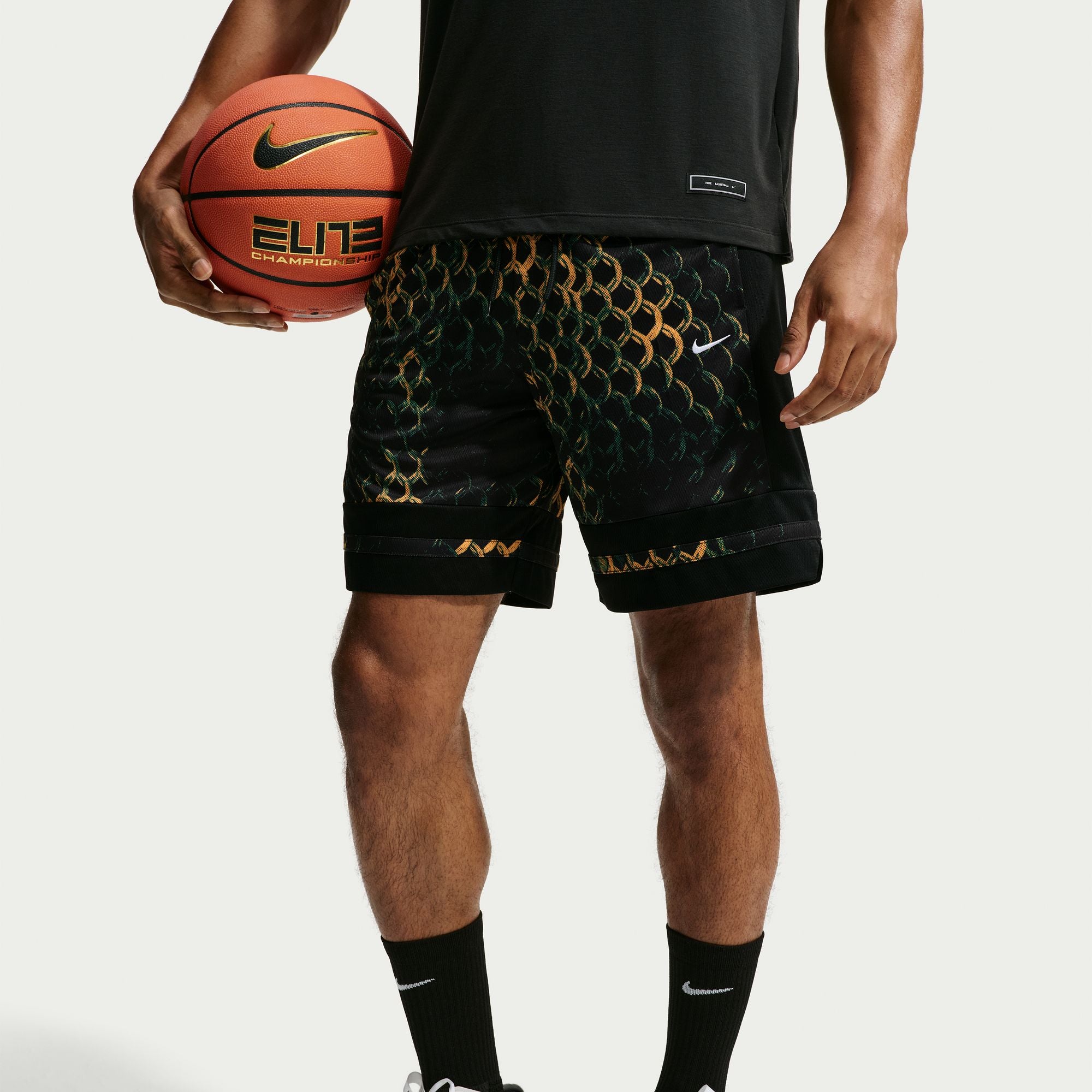 NIKE MENS DRI-FIT 8" CLASSIC SHORT