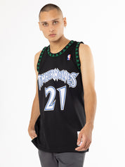 MITCHELL & NESS 97-98 ROAD TIMBERWOLVES SWINGMAN JERSEY - GARNETT