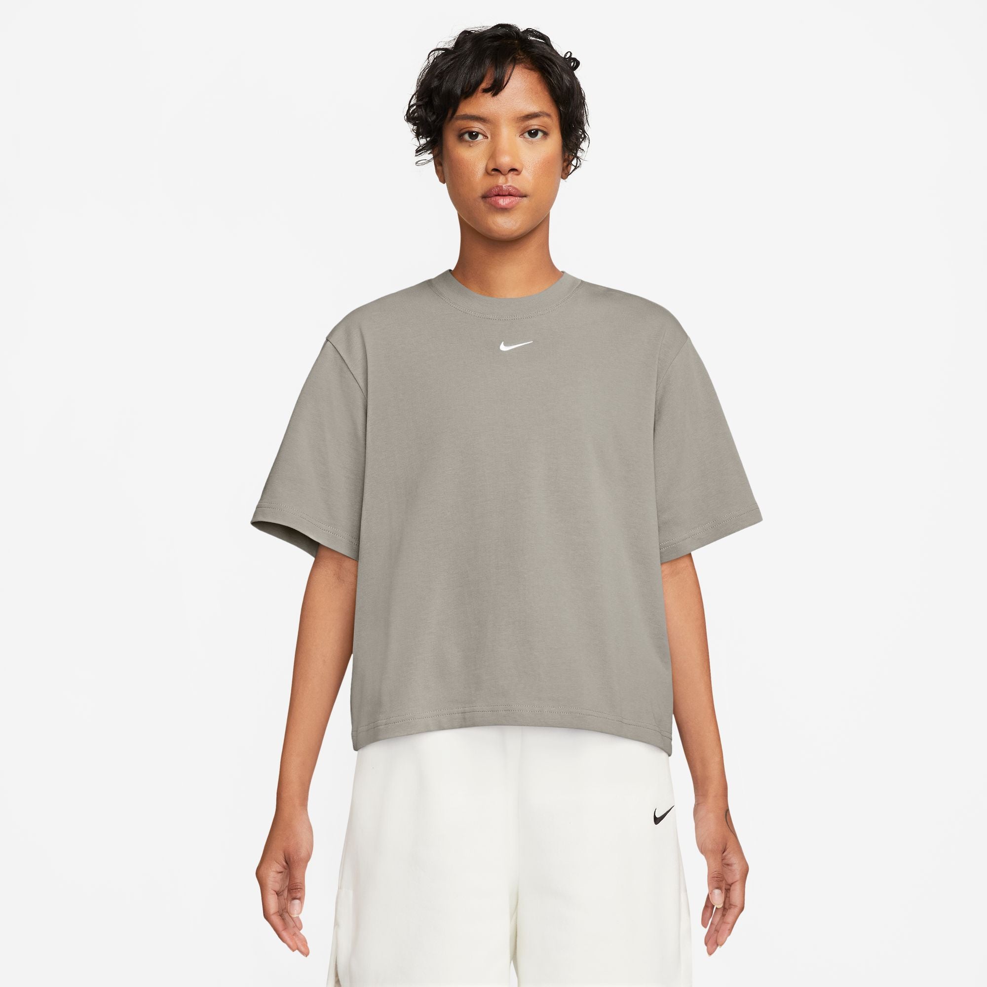 NIKE WOMENS ESSENTIAL BOXY TEE