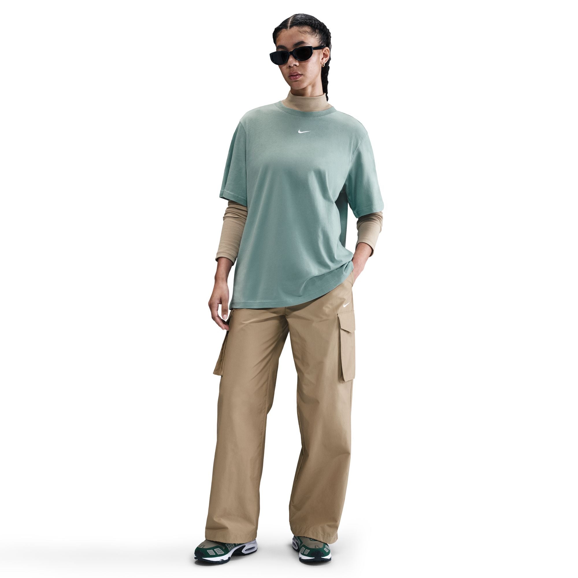 NIKE WOMENS ESSENTIAL TEE