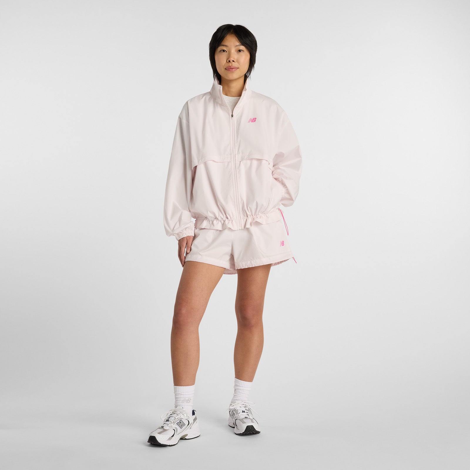 NEW BALANCE WOMENS TRACKSIDE WOVEN SHORT