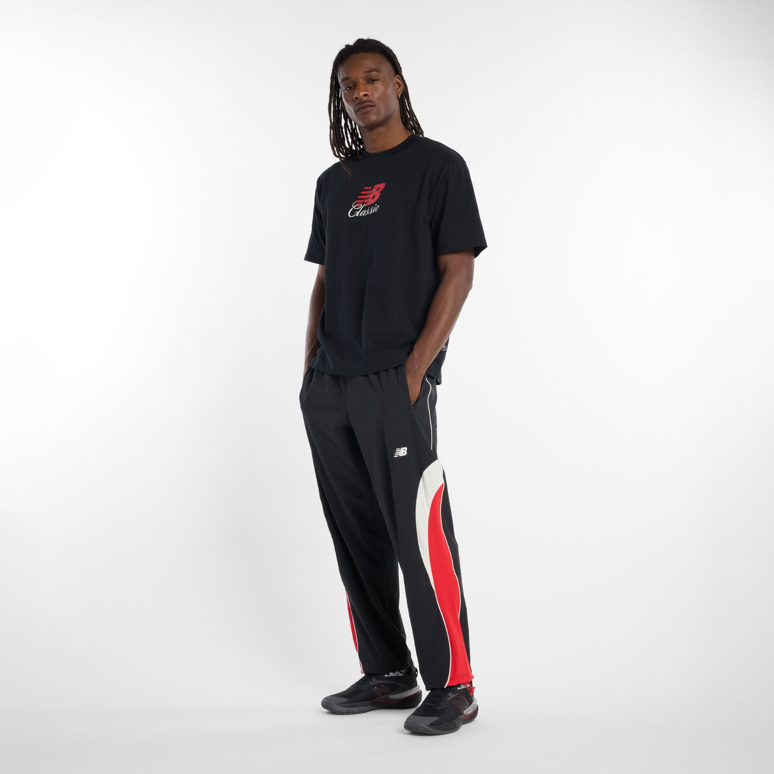 NEW BALANCE HOOPS CLASSIC GRAPHIC T-SHIRT