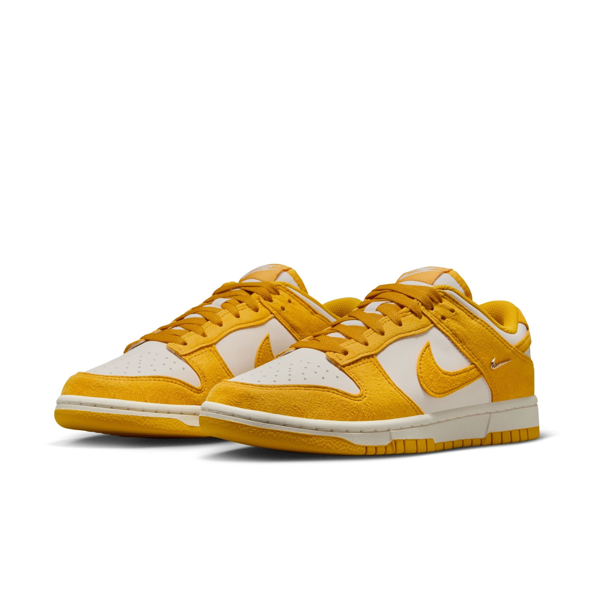 NIKE WOMENS DUNK LOW