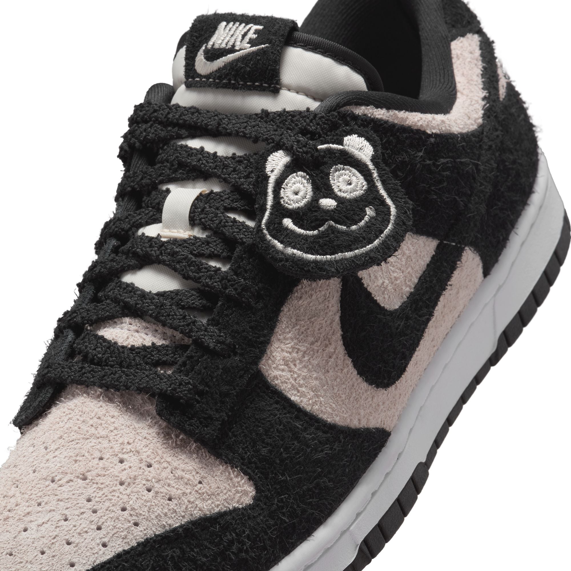 NIKE DUNK LOW RETRO SE