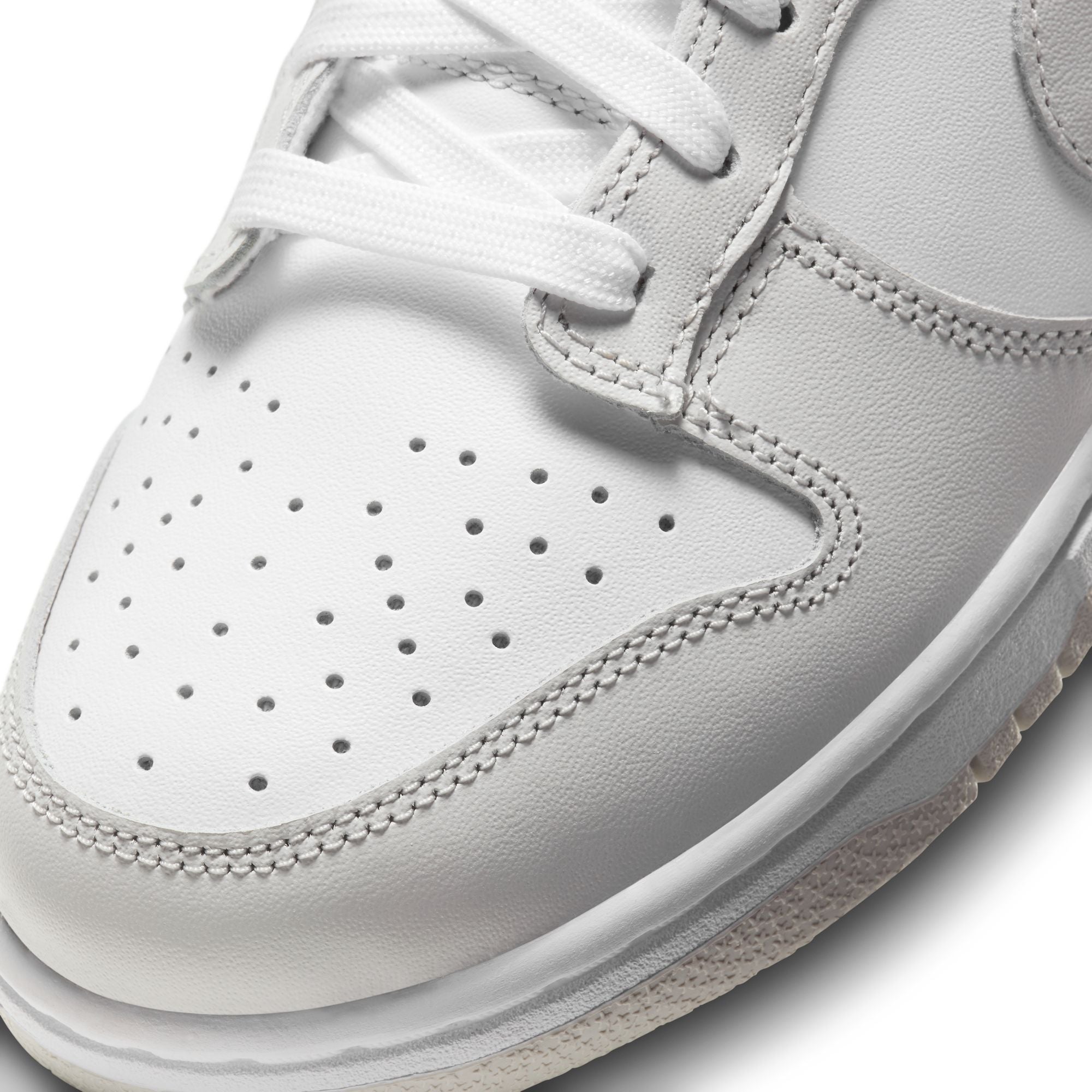 NIKE WOMENS DUNK LOW