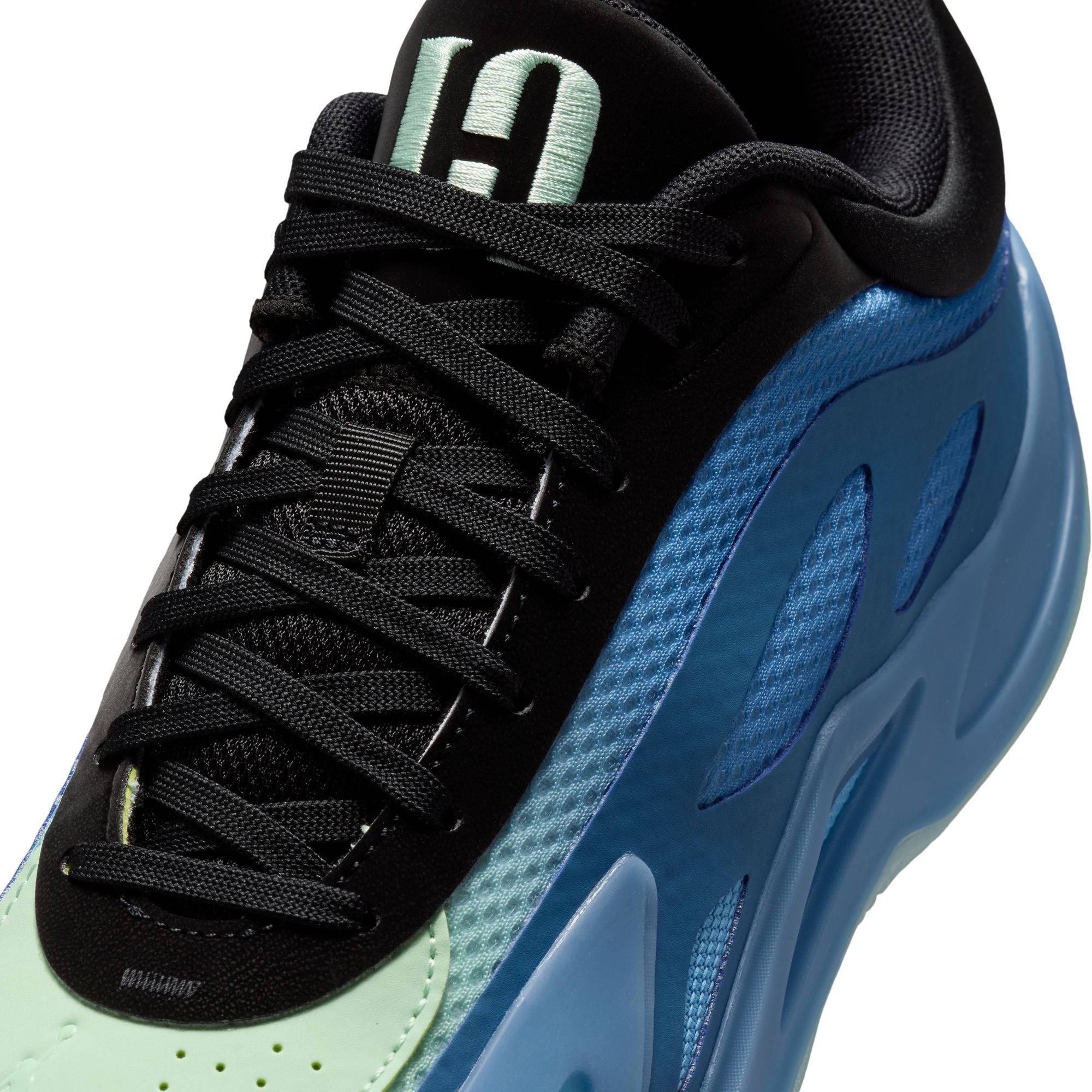 JORDAN WOMENS HEIR SERIES 2 'NAPHEESA COLLIER'