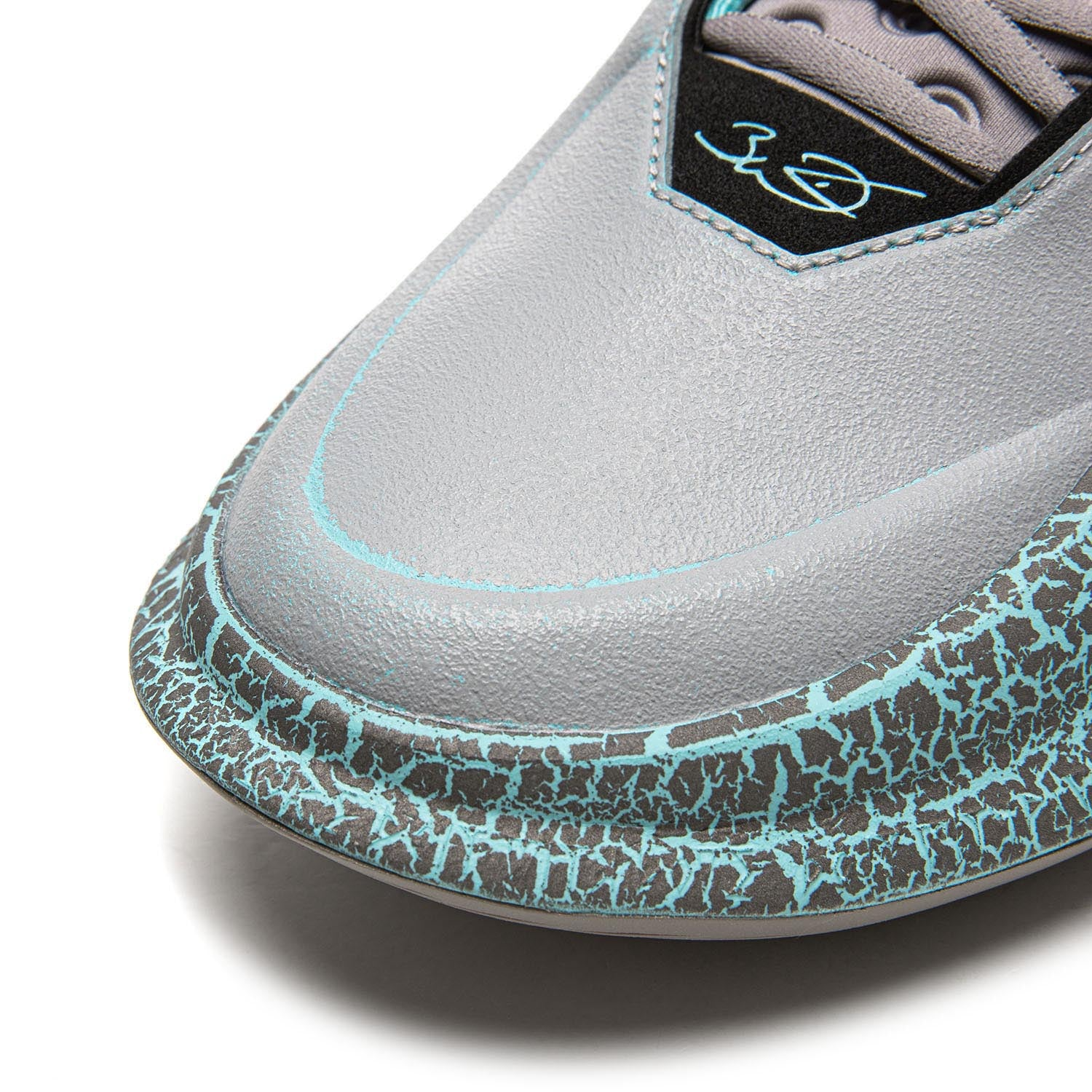 WAY OF WADE 11 STATUE – CourtSide Melbourne
