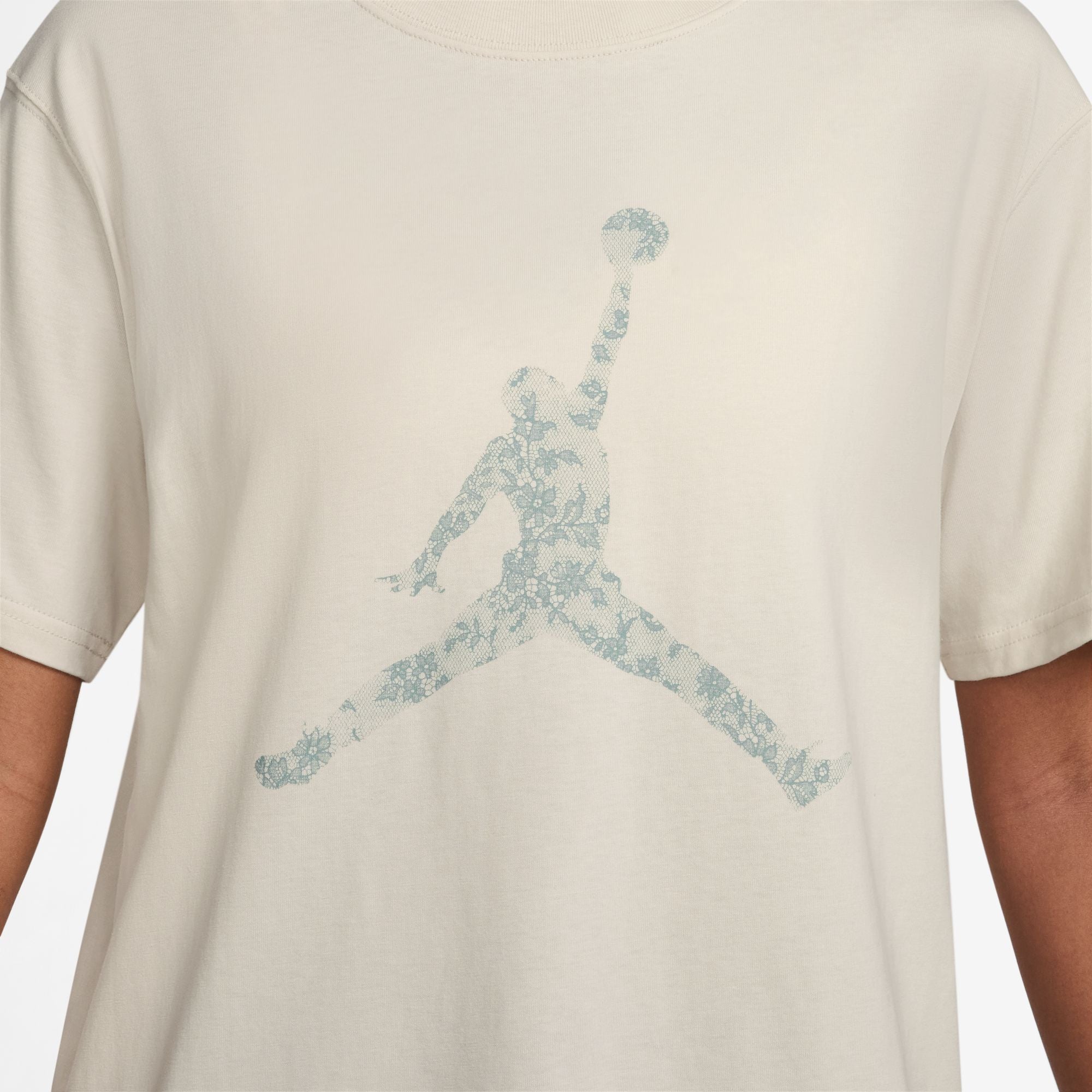 JORDAN W BRK SS GF GFX TEE LACE