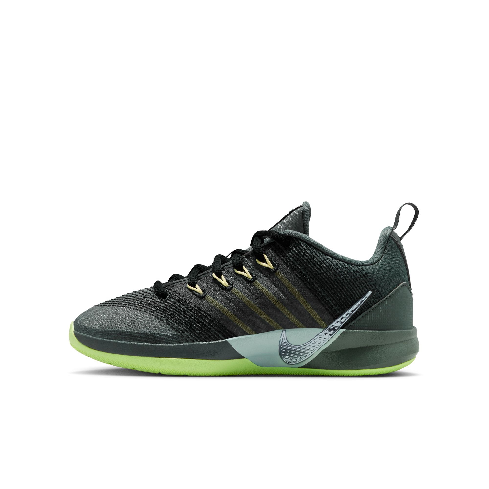 NIKE SABRINA 3 - YOUTH