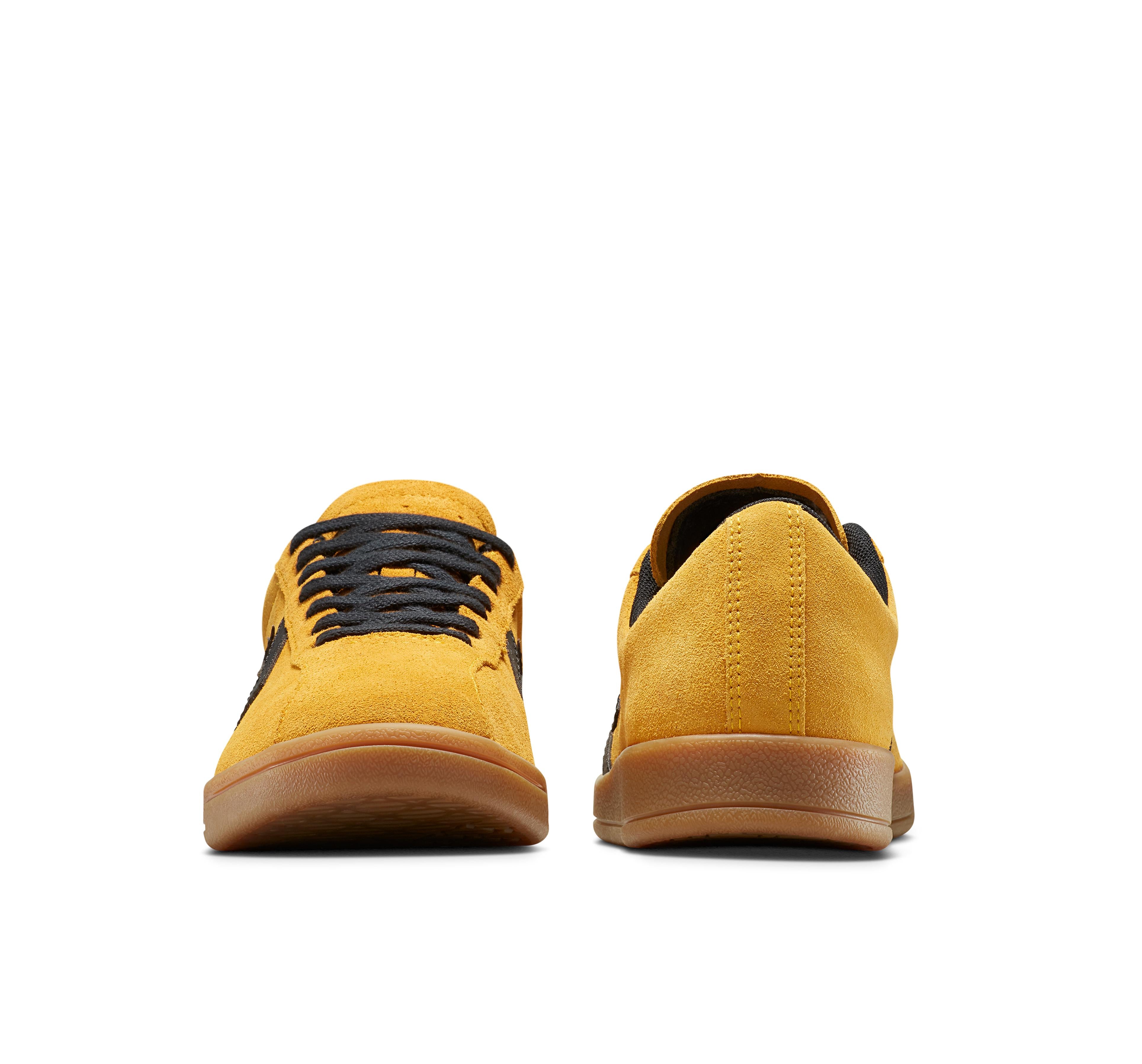 CONVERSE CLASSIC TRAINER SUEDE LOW