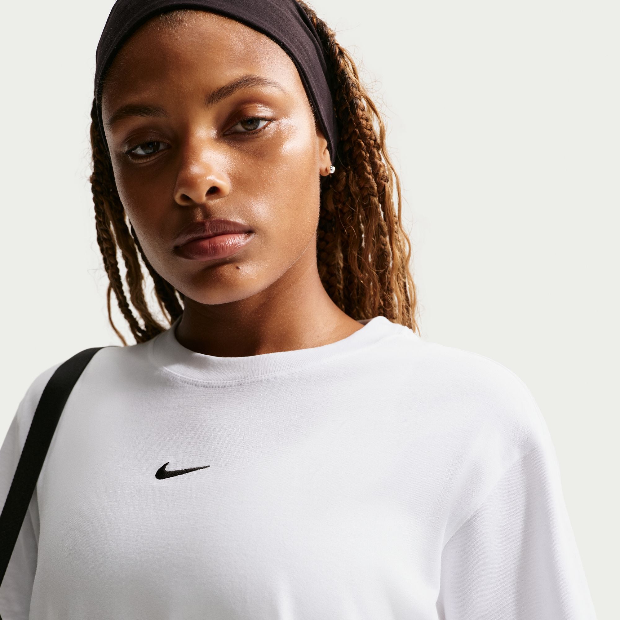 NIKE WOMENS CLASSIC TEE