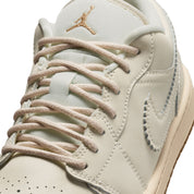 WOMENS AIR JORDAN 1 LOW SE