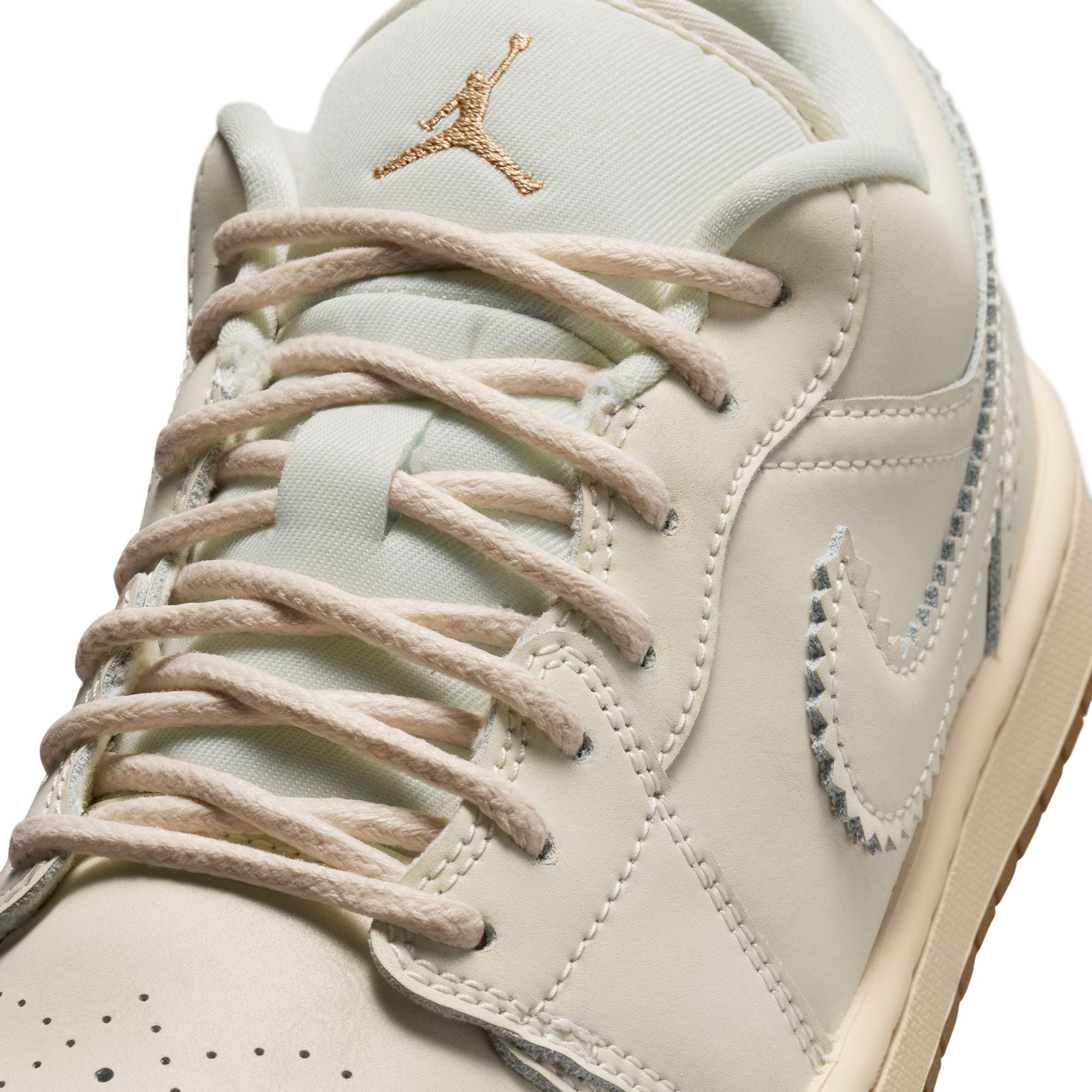 WOMENS AIR JORDAN 1 LOW SE