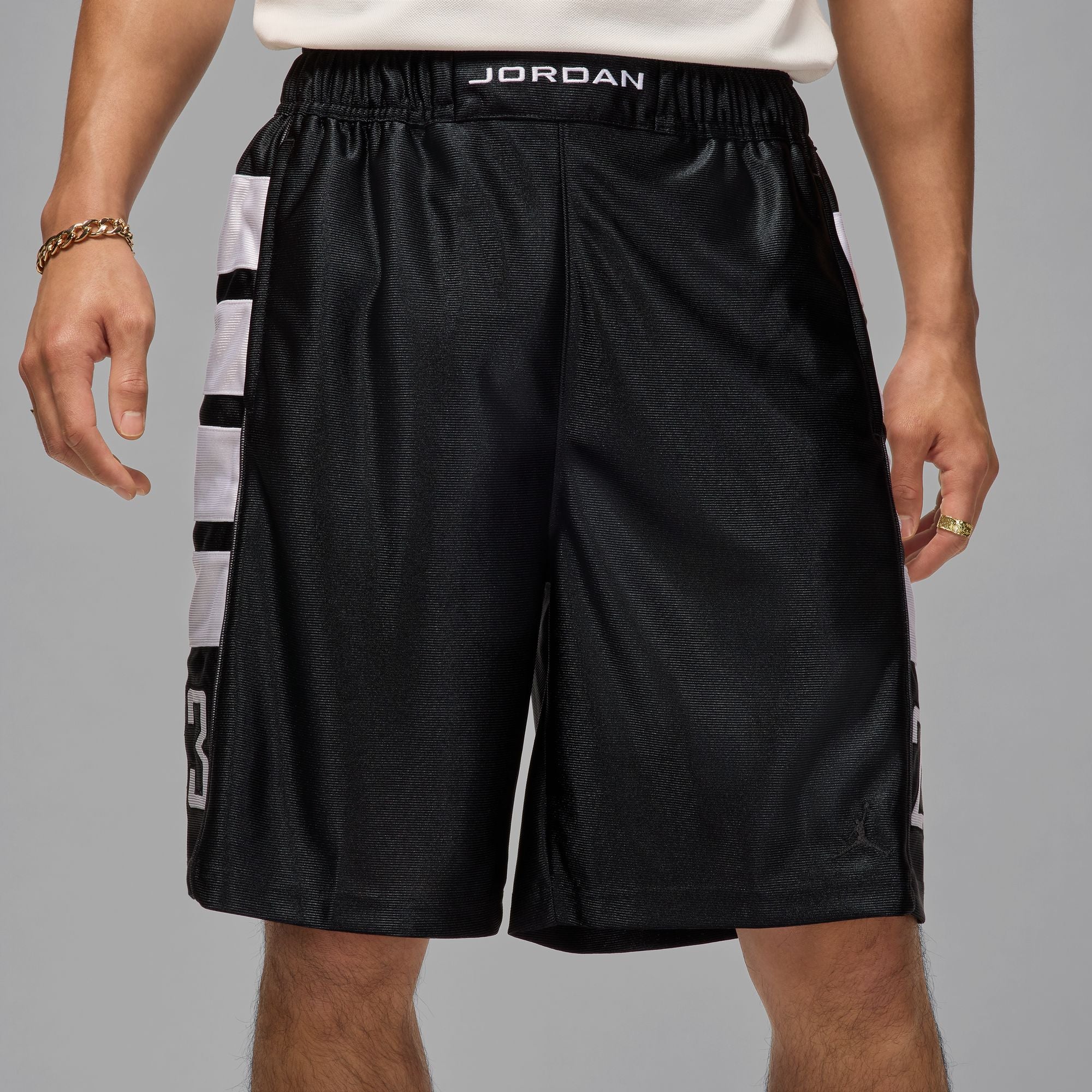M J BRK CAT SCRATCH SHORT