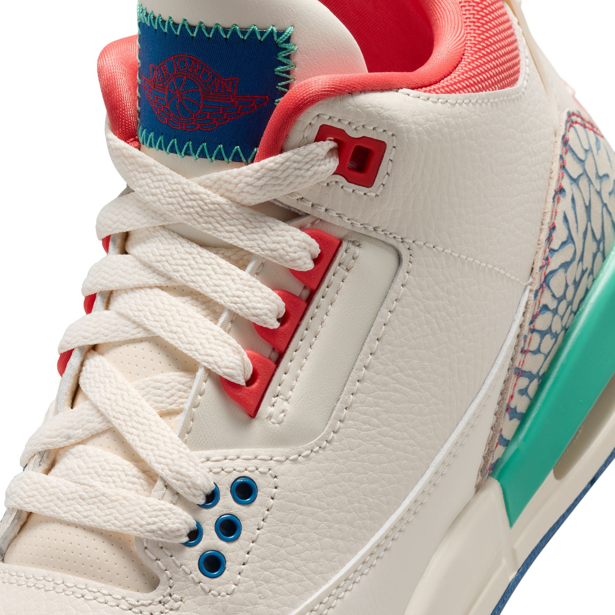 AIR JORDAN 3 RETRO 'CHALK AND TRUE BLUE' - YOUTH