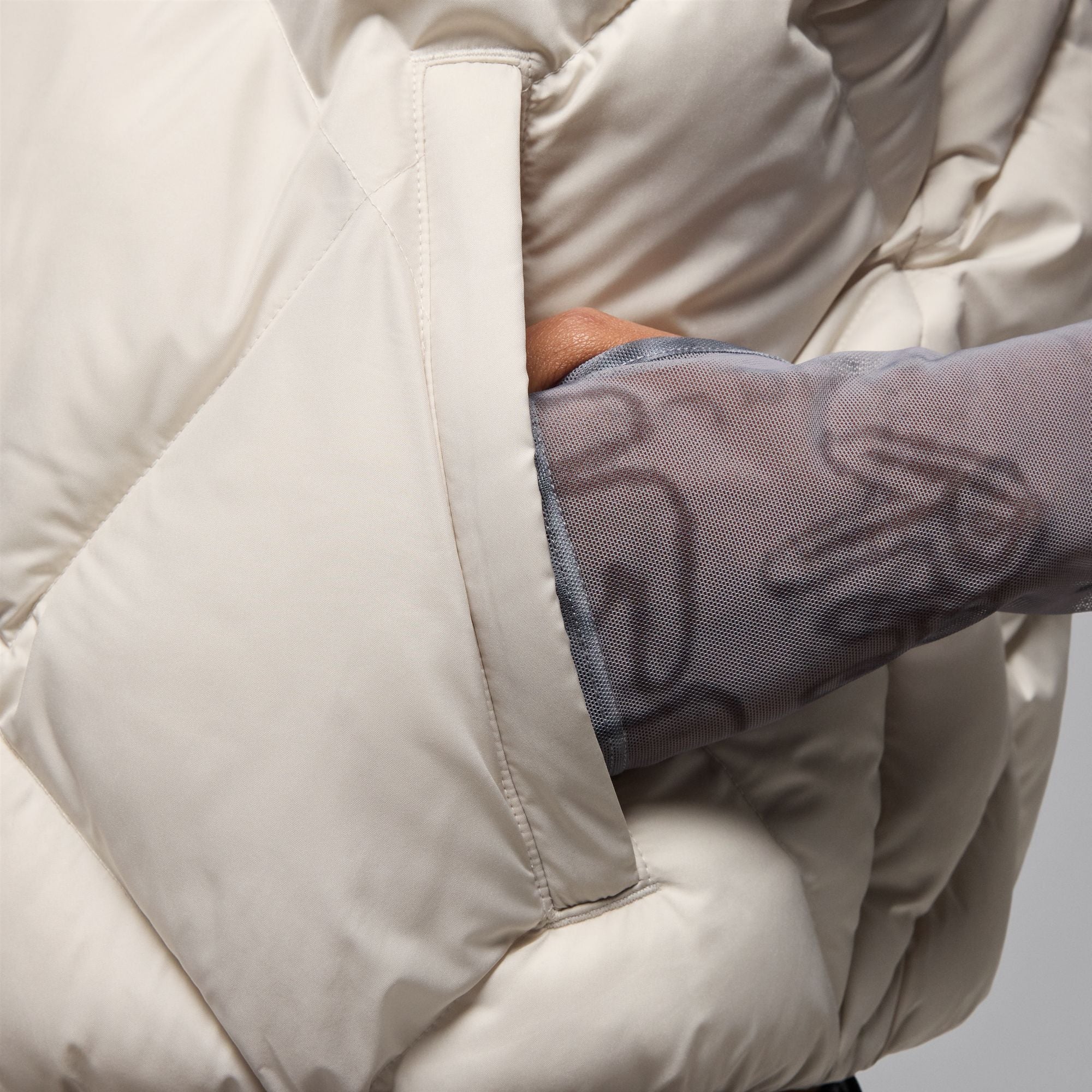 JORDAN W J BRK PUFF VEST QLT