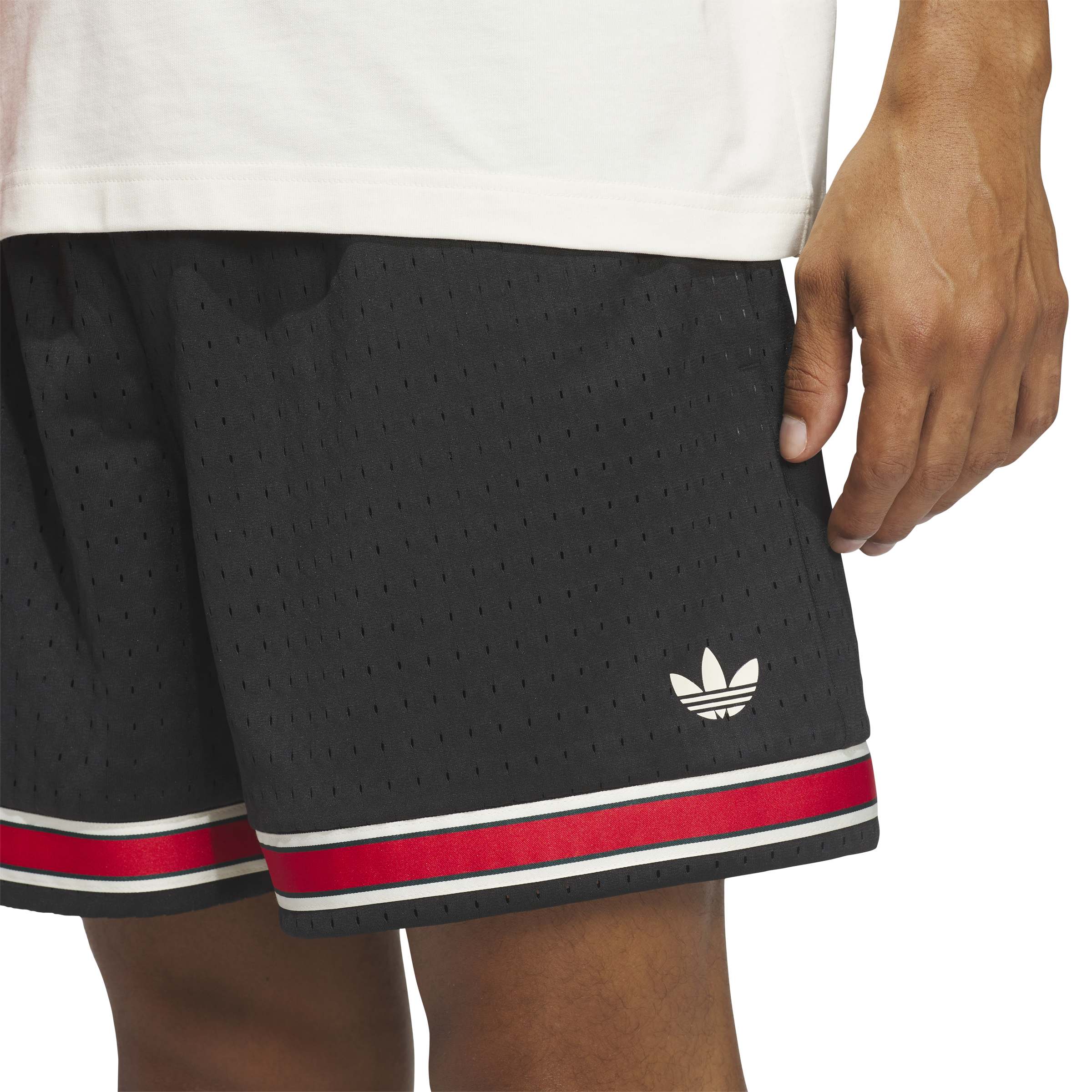 ADIDAS ORIGINALS SIDELINE SHORT