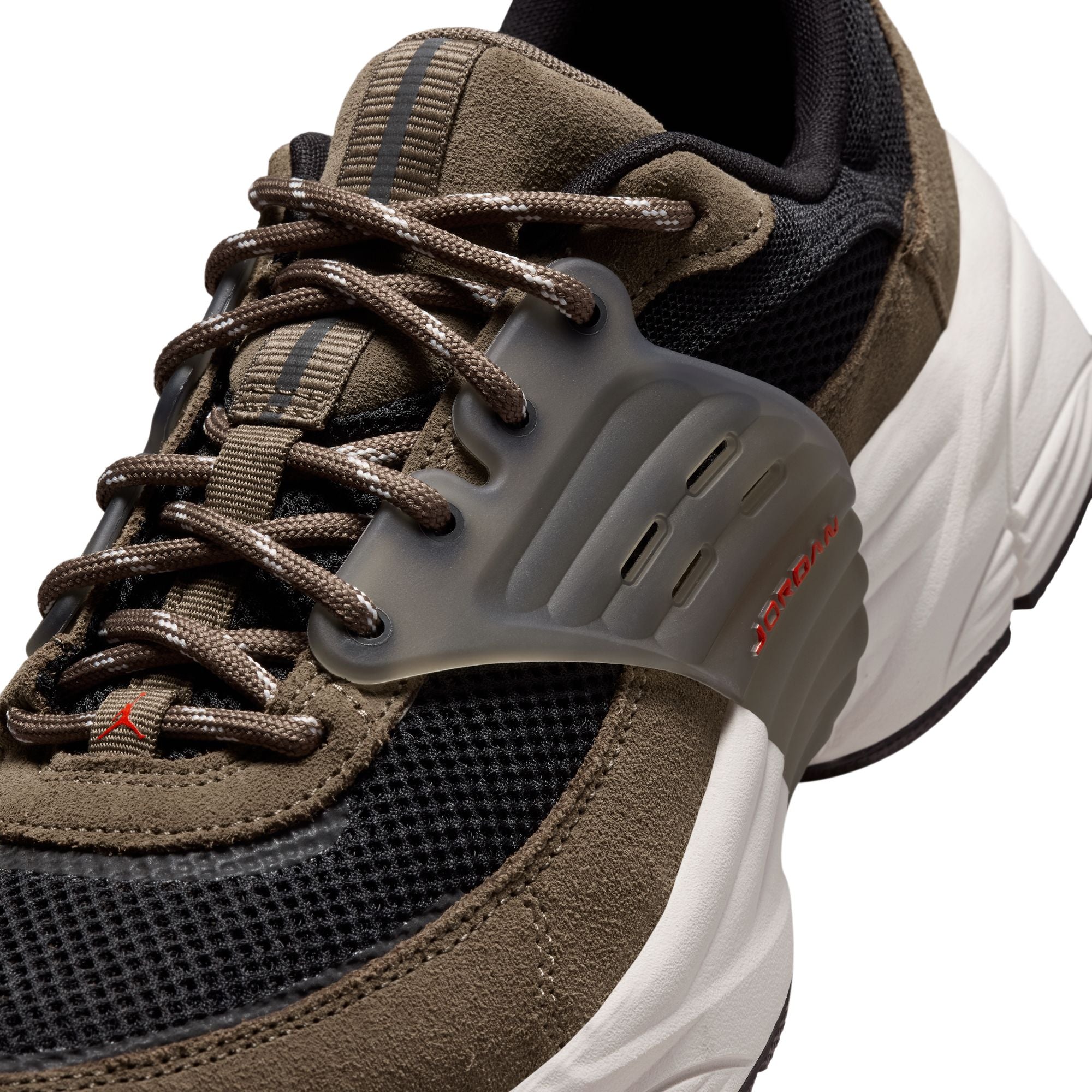 JORDAN TRUNNER O/S