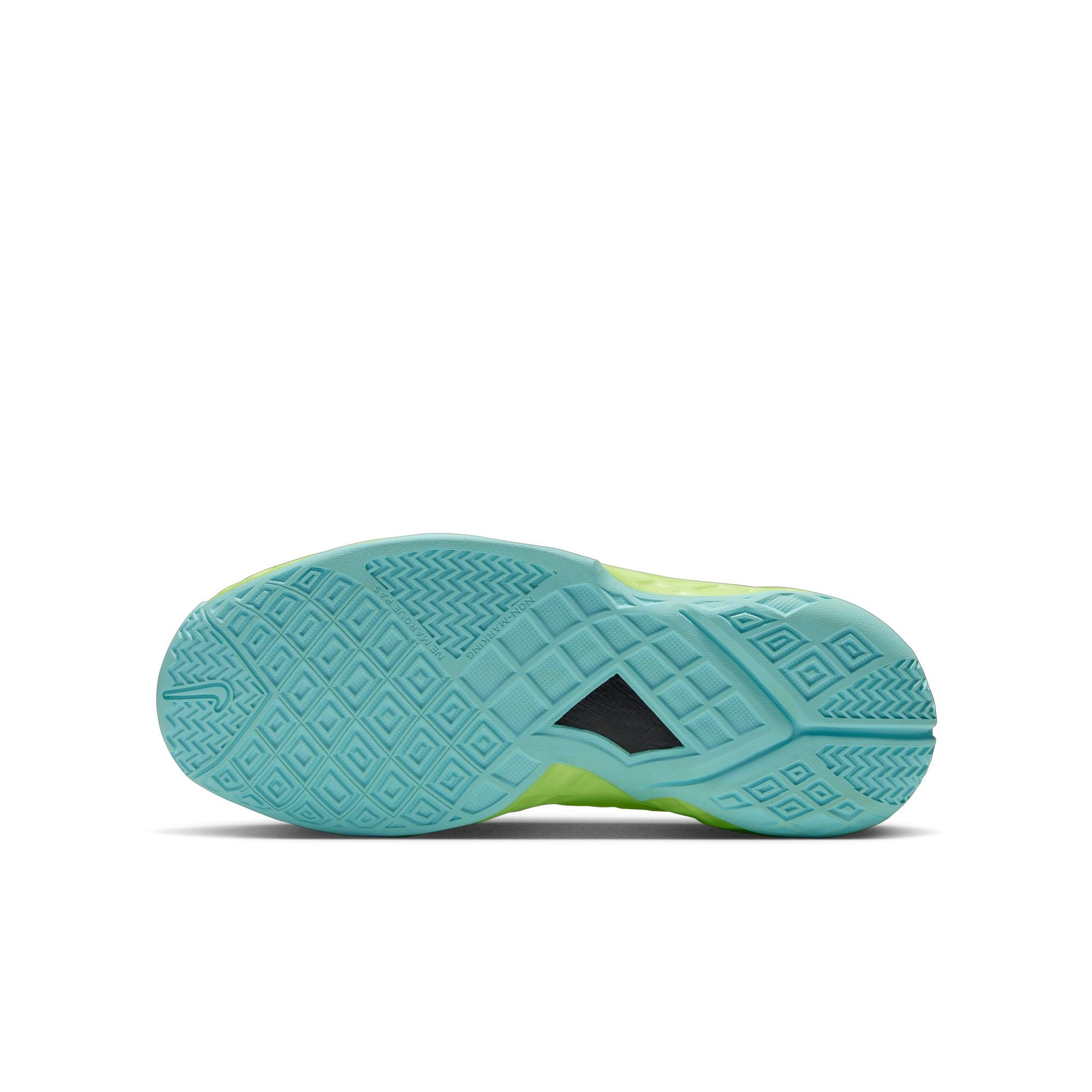 NIKE KOBE III LOW - YOUTH
