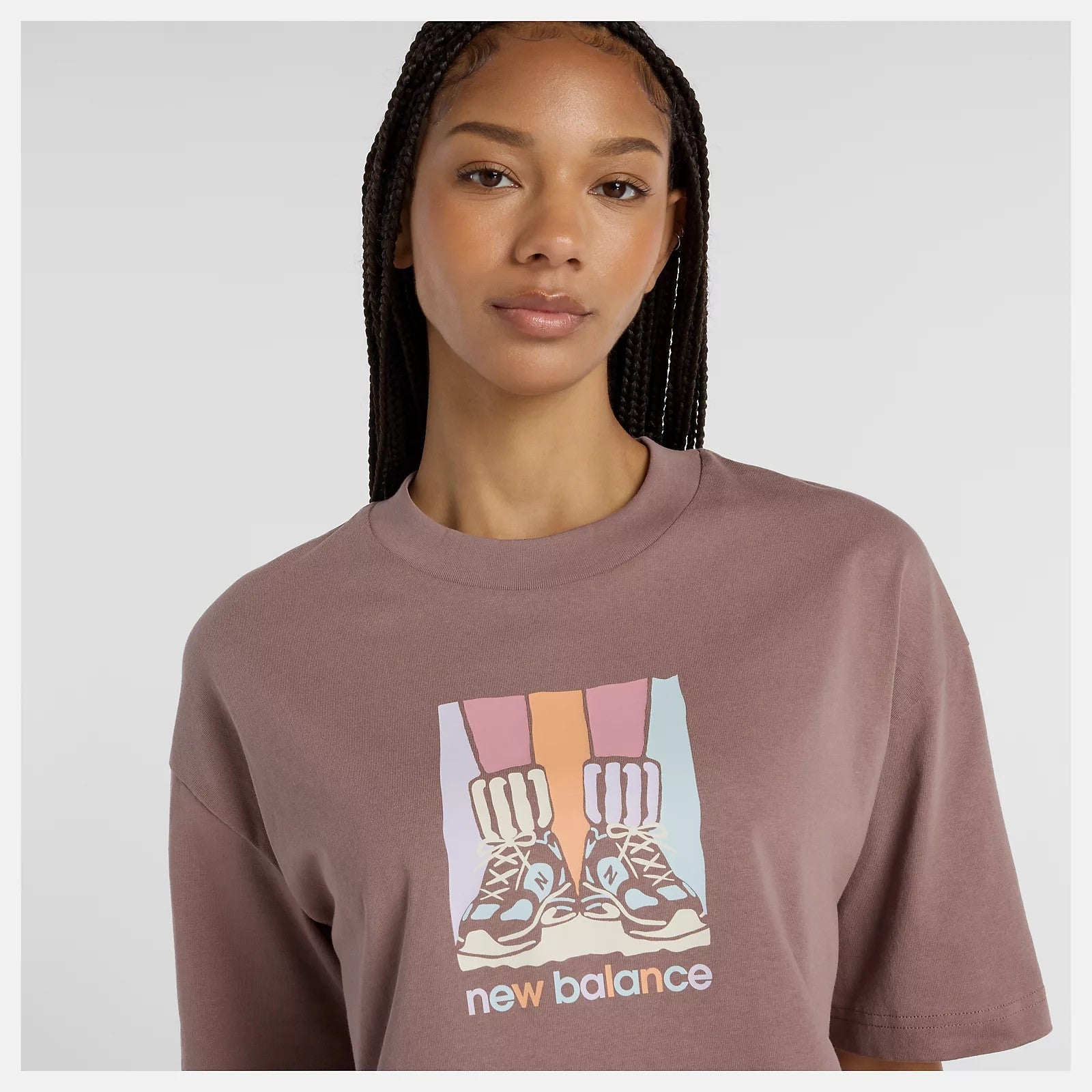 NEW BALANCE WOMENS ATHLETICS GRADIENT SHOES T-SHIRT