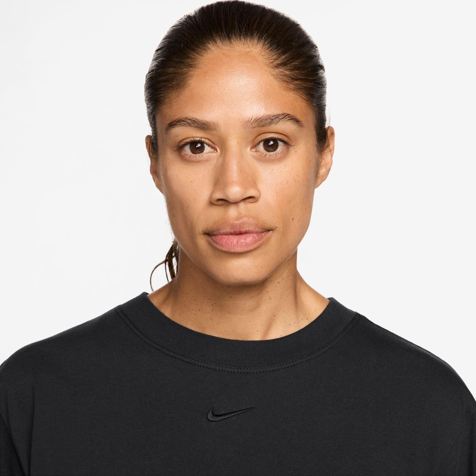 NIKE WOMENS ESSENTIAL TEE