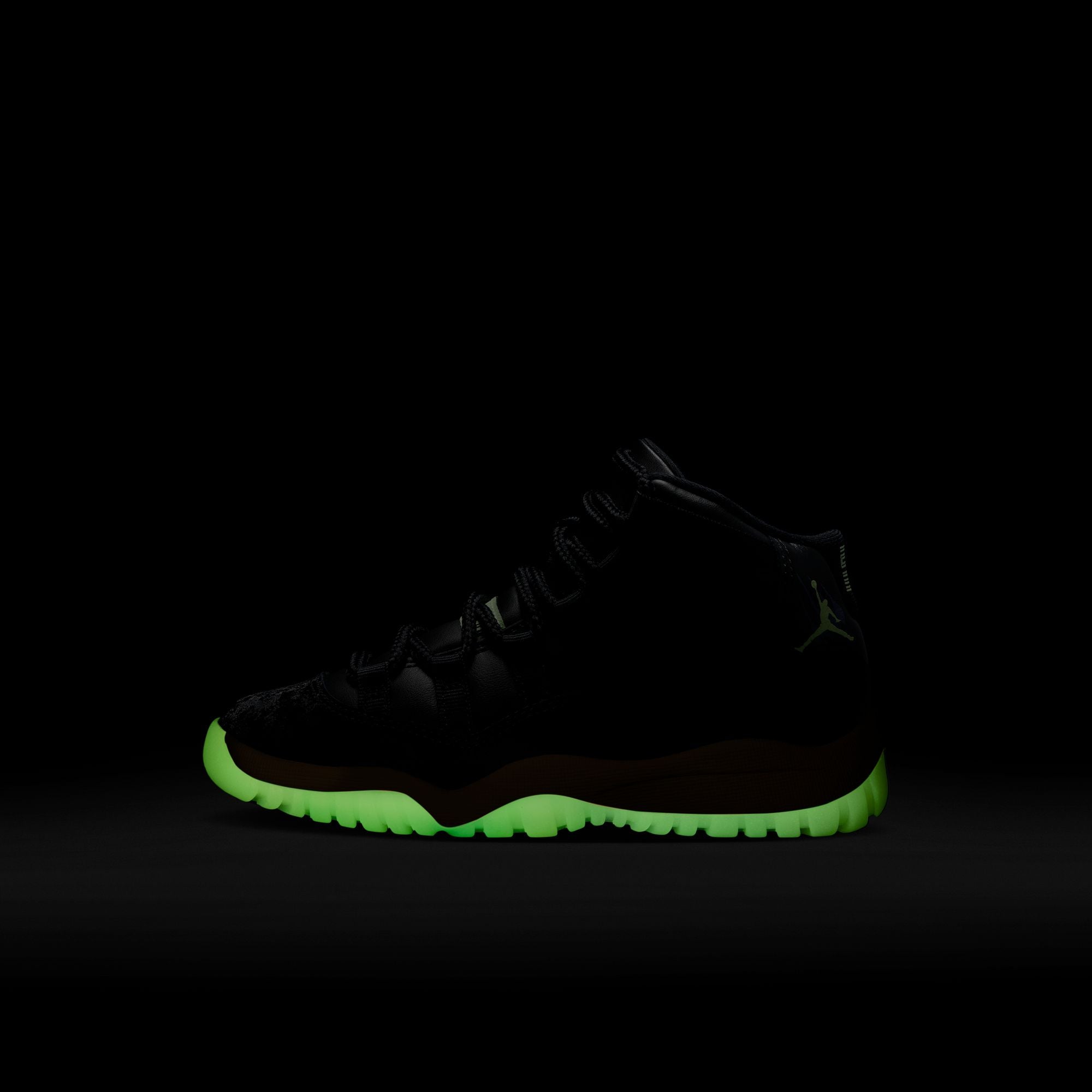 JORDAN 11 RETRO - Kids