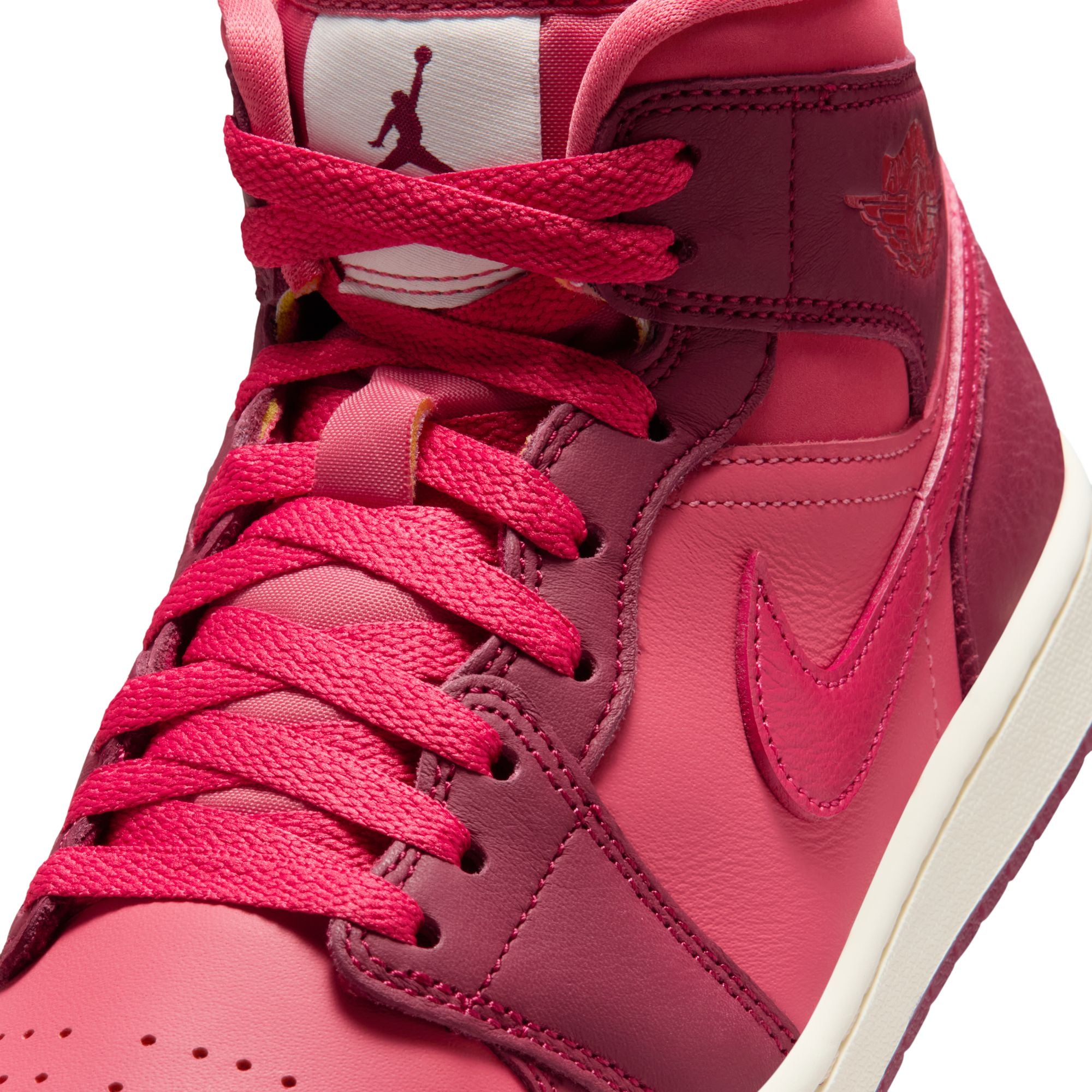 WOMENS AIR JORDAN 1 MID SE