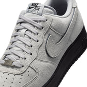 NIKE AIR FORCE 1 '07 LV8