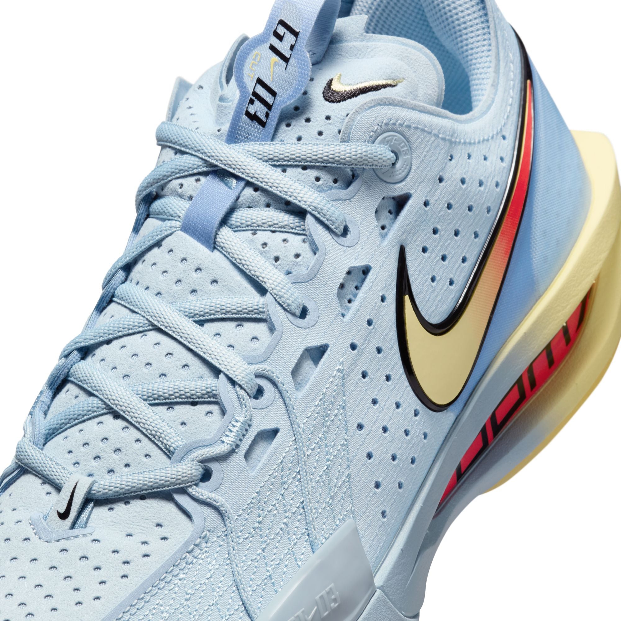 NIKE G.T. CUT 3