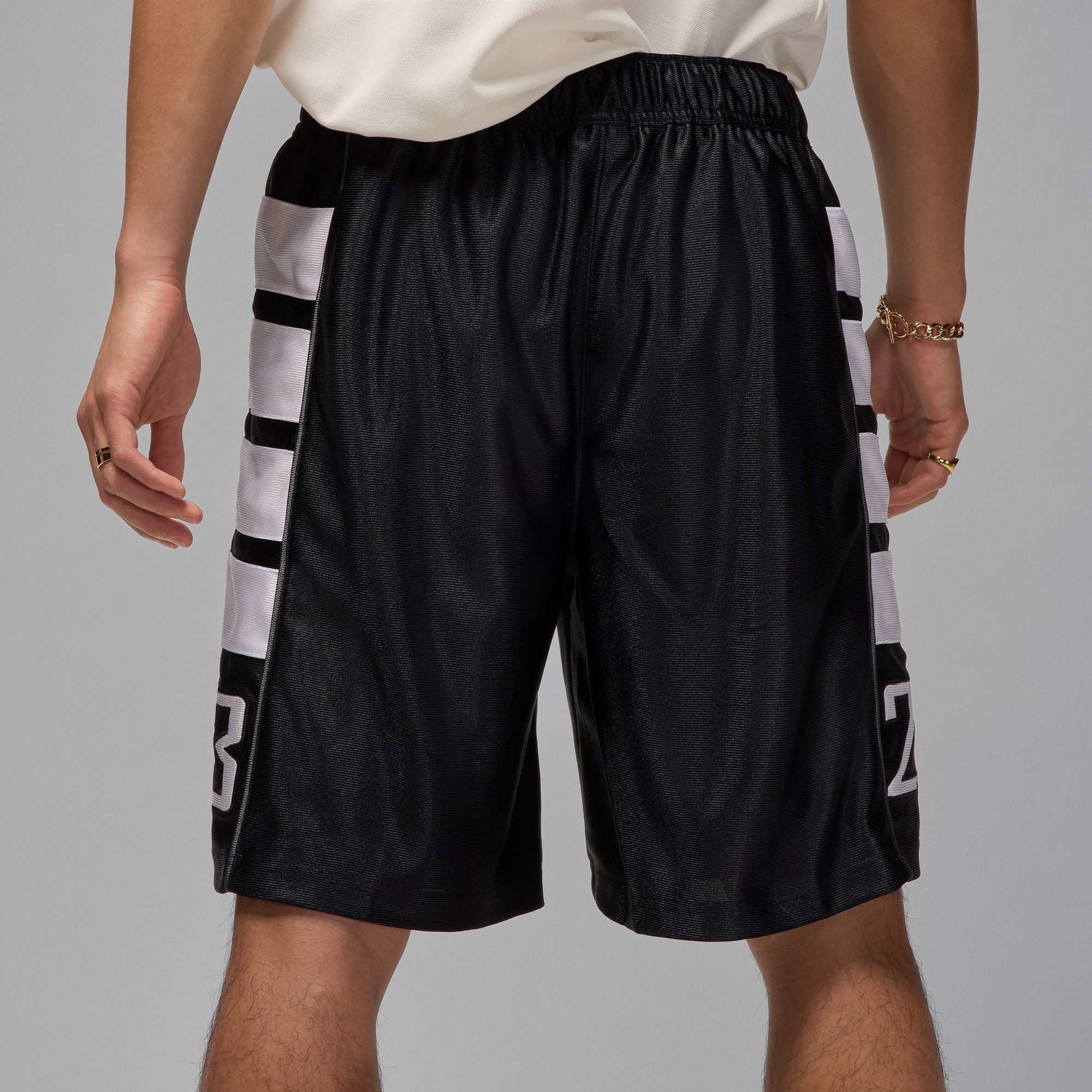 M J BRK CAT SCRATCH SHORT