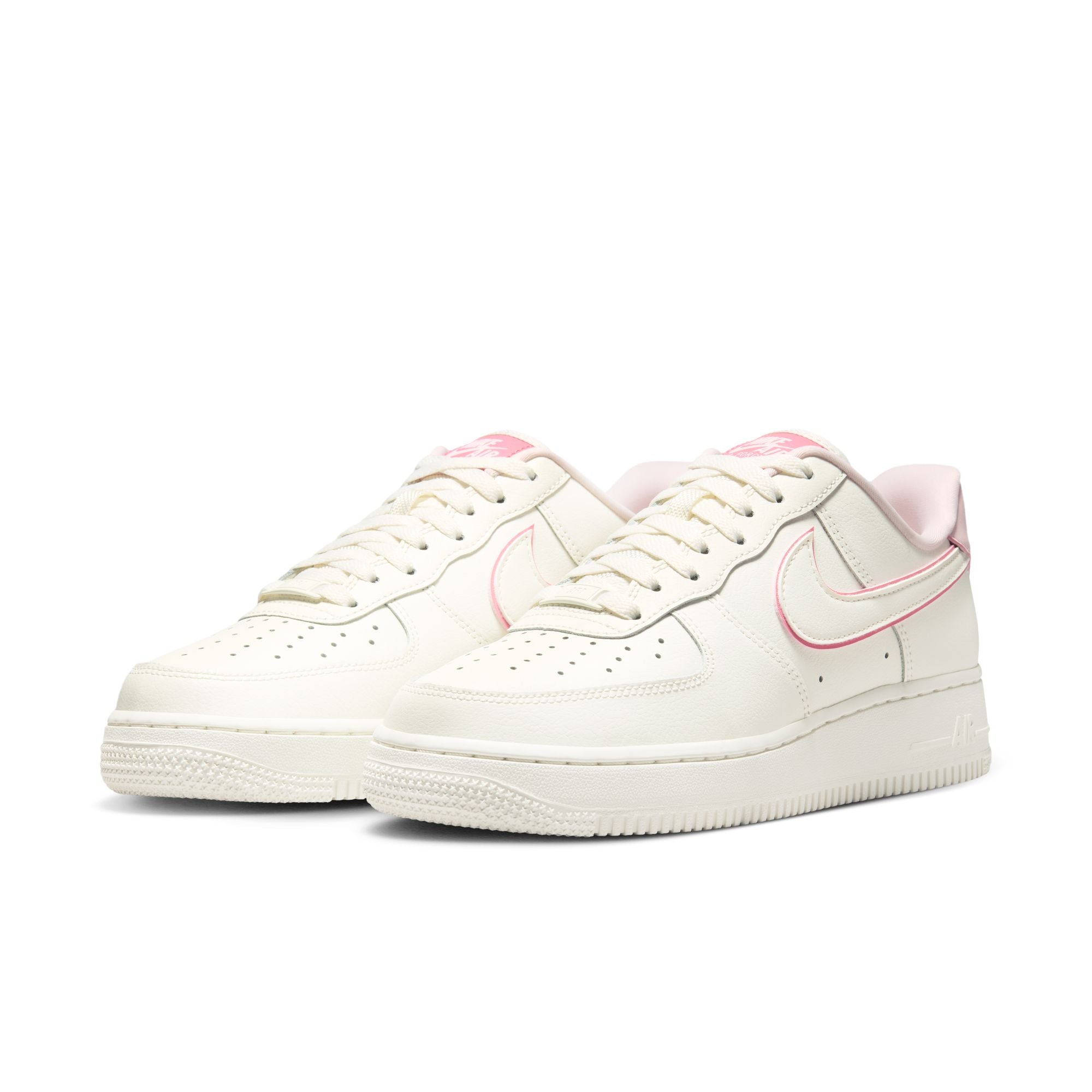 NIKE WOMENS AIR FORCE 1 '07