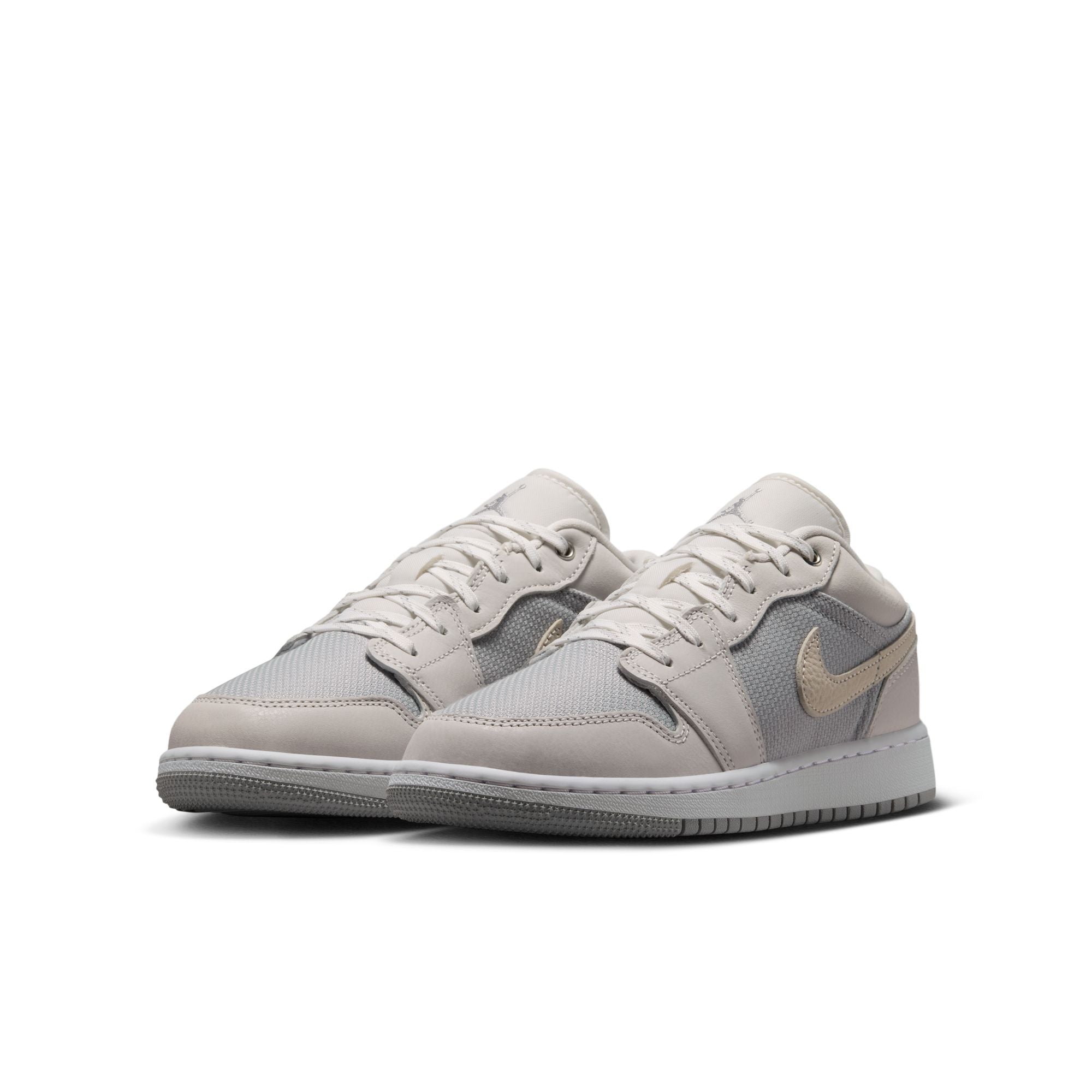 AIR JORDAN 1 LOW SE - YOUTH