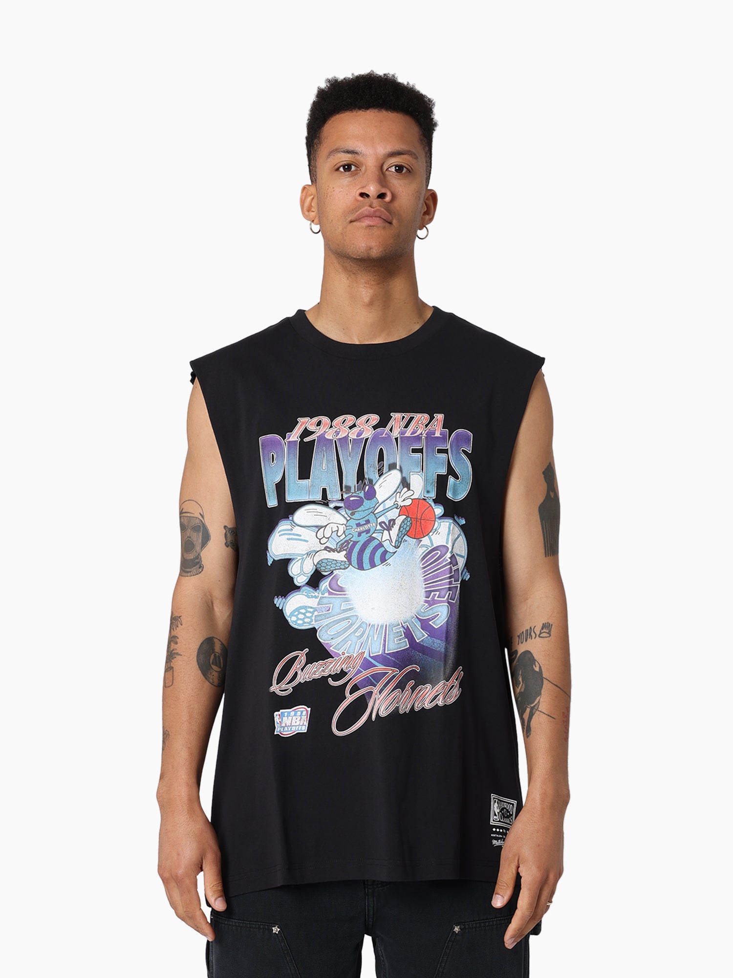 MITCHELL & NESS HORNETS HARDLIGHT MUSCLE TEE