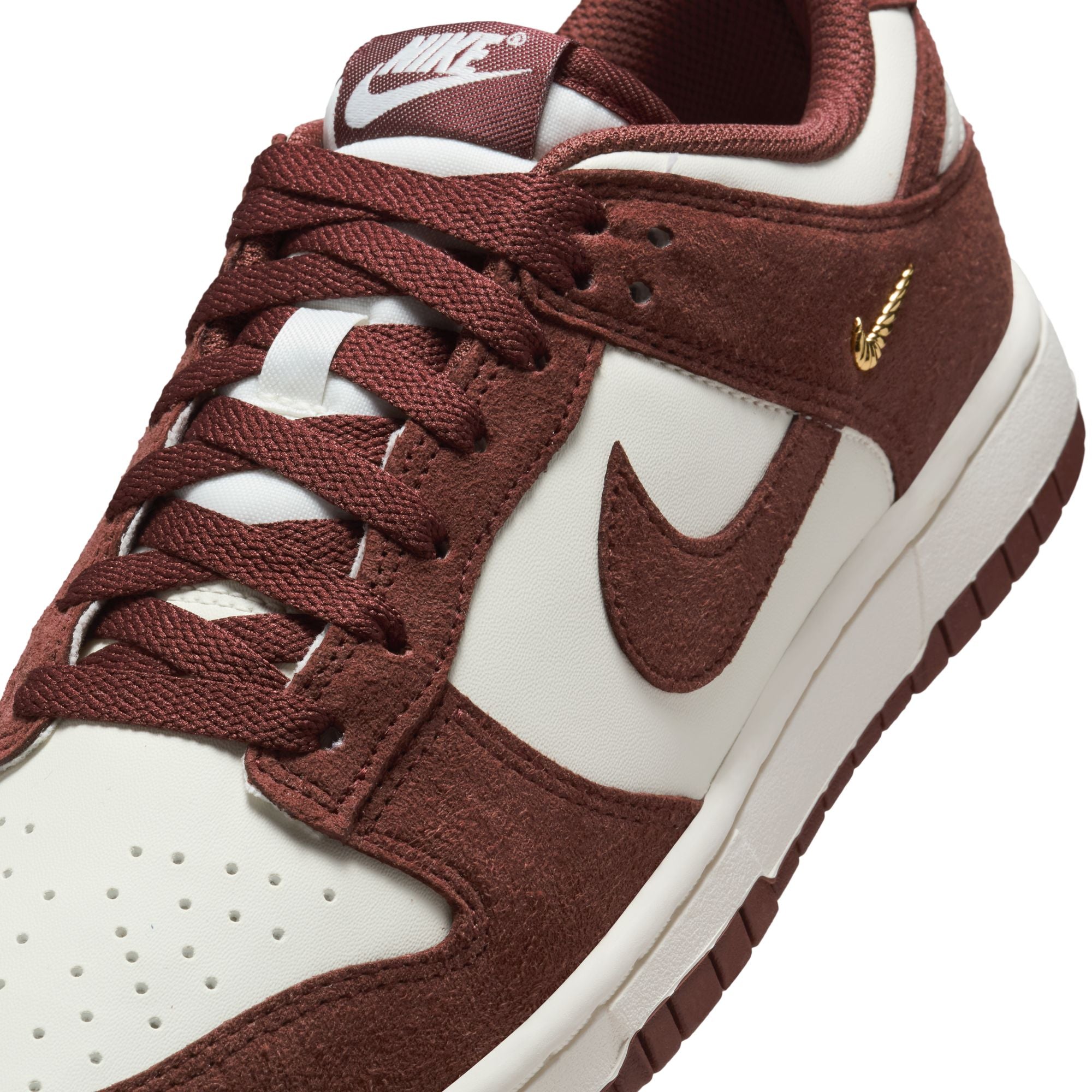 NIKE WOMENS DUNK LOW