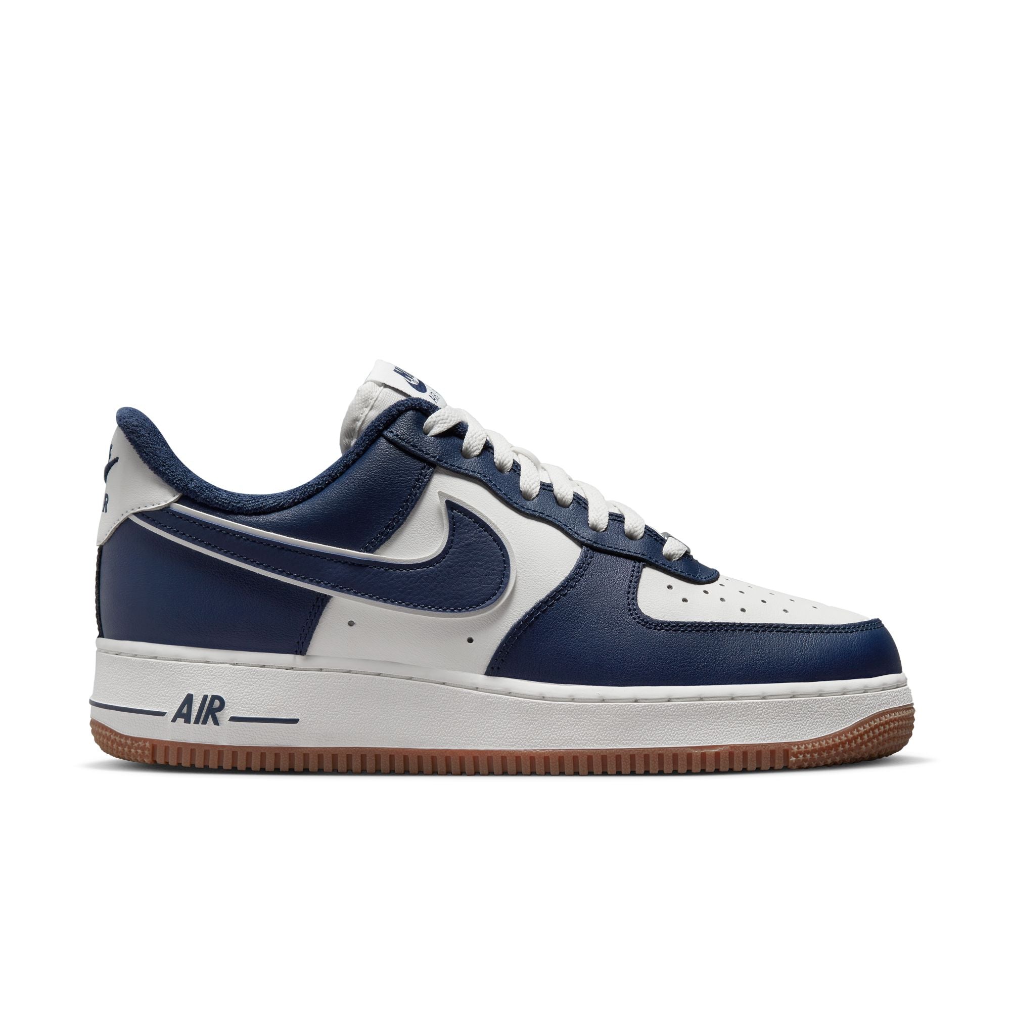 NIKE AIR FORCE 1 '07 LV8 – CourtSide Melbourne