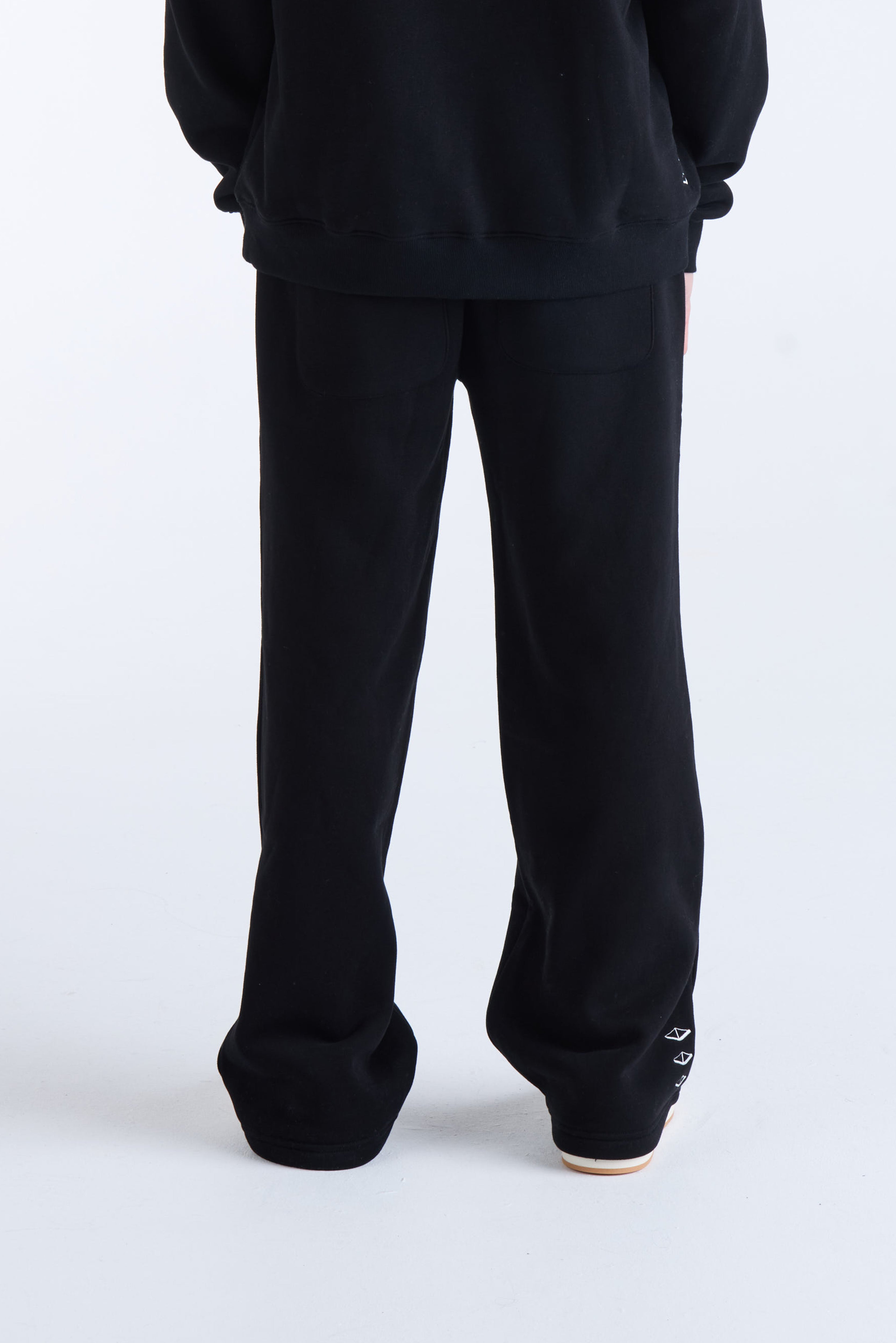 VOUSETI US AGAINST TIME TRACKPANTS