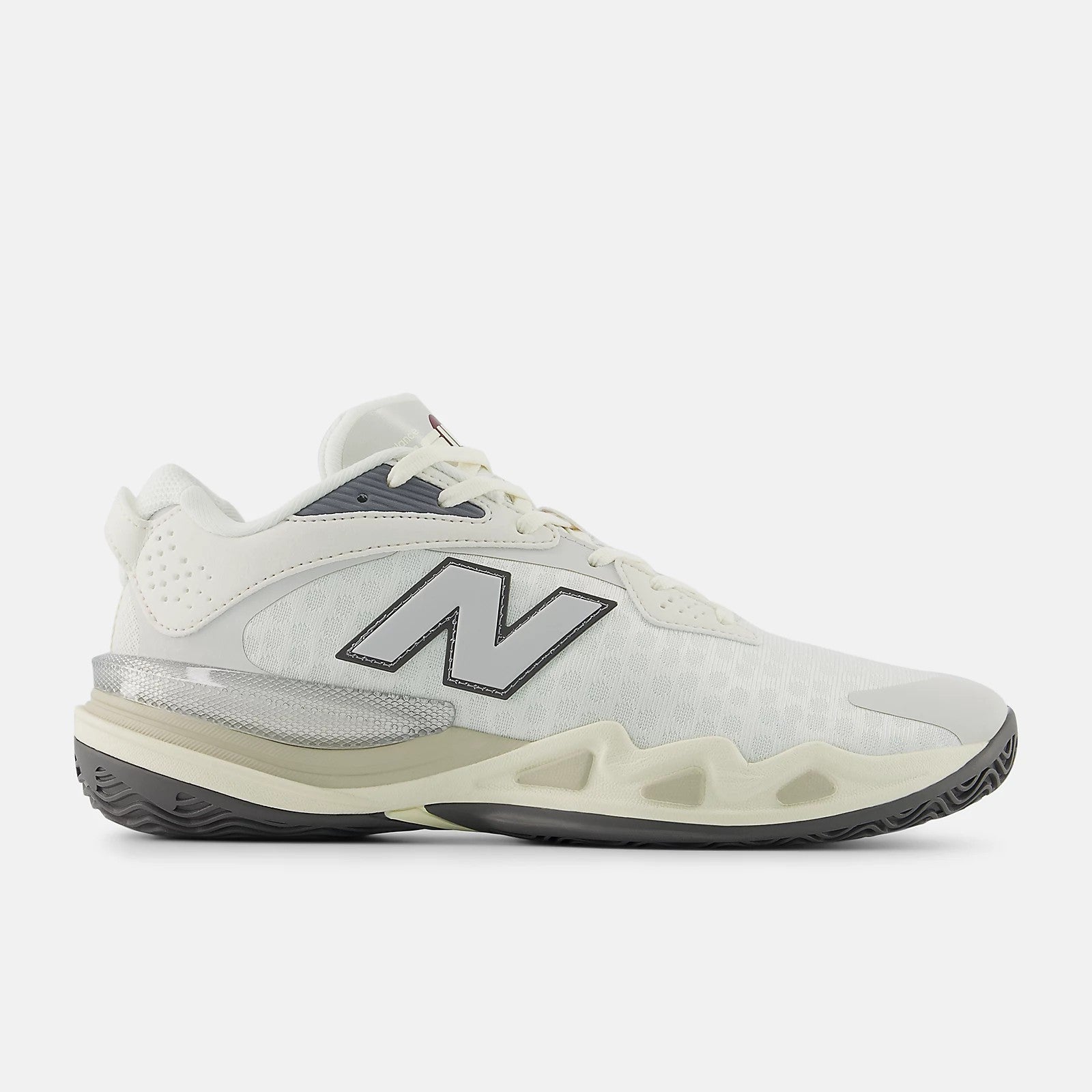 NEW BALANCE HESI LOW V2