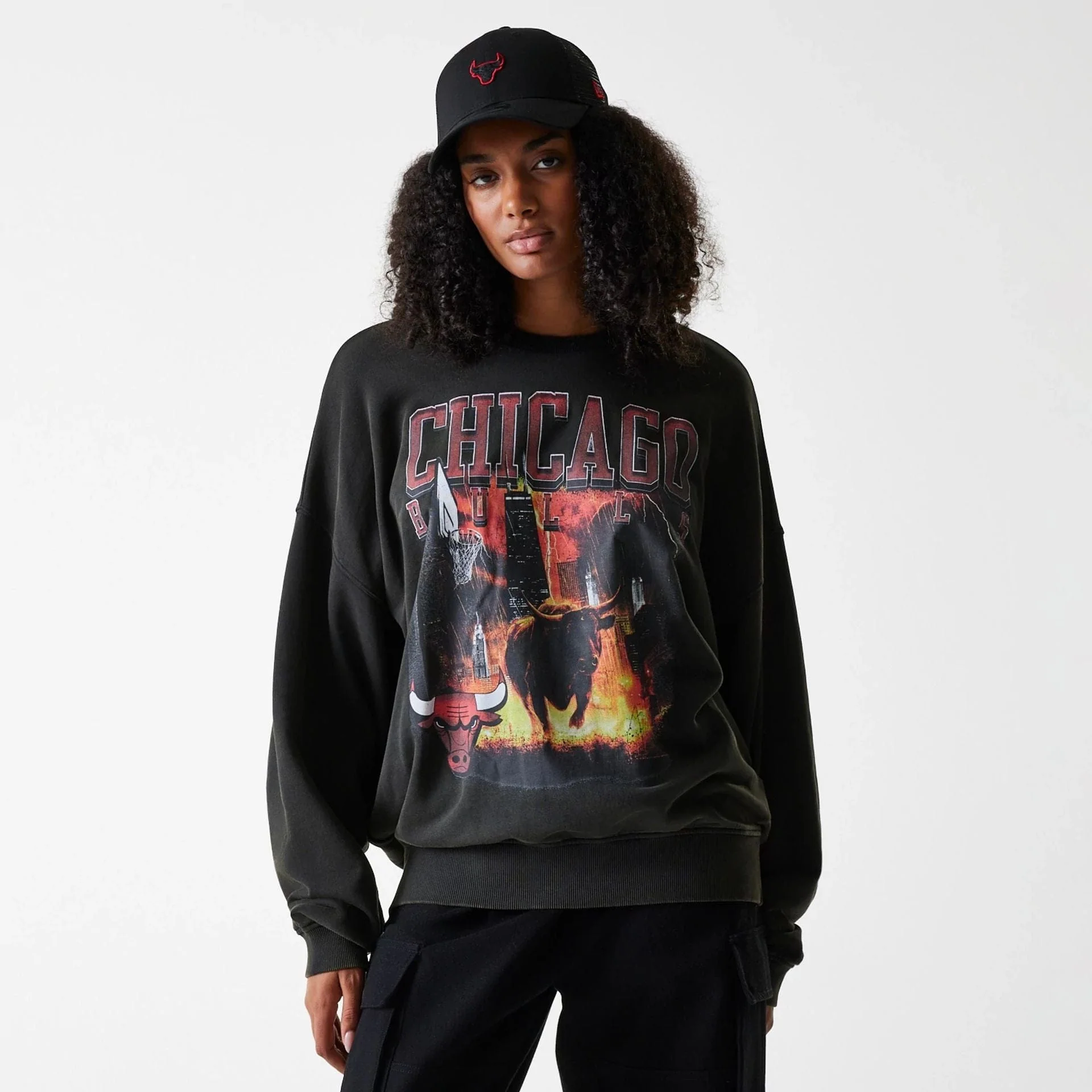 NEW ERA NBA WASHED GRAPHIC CREW - CHICAGO BULLS