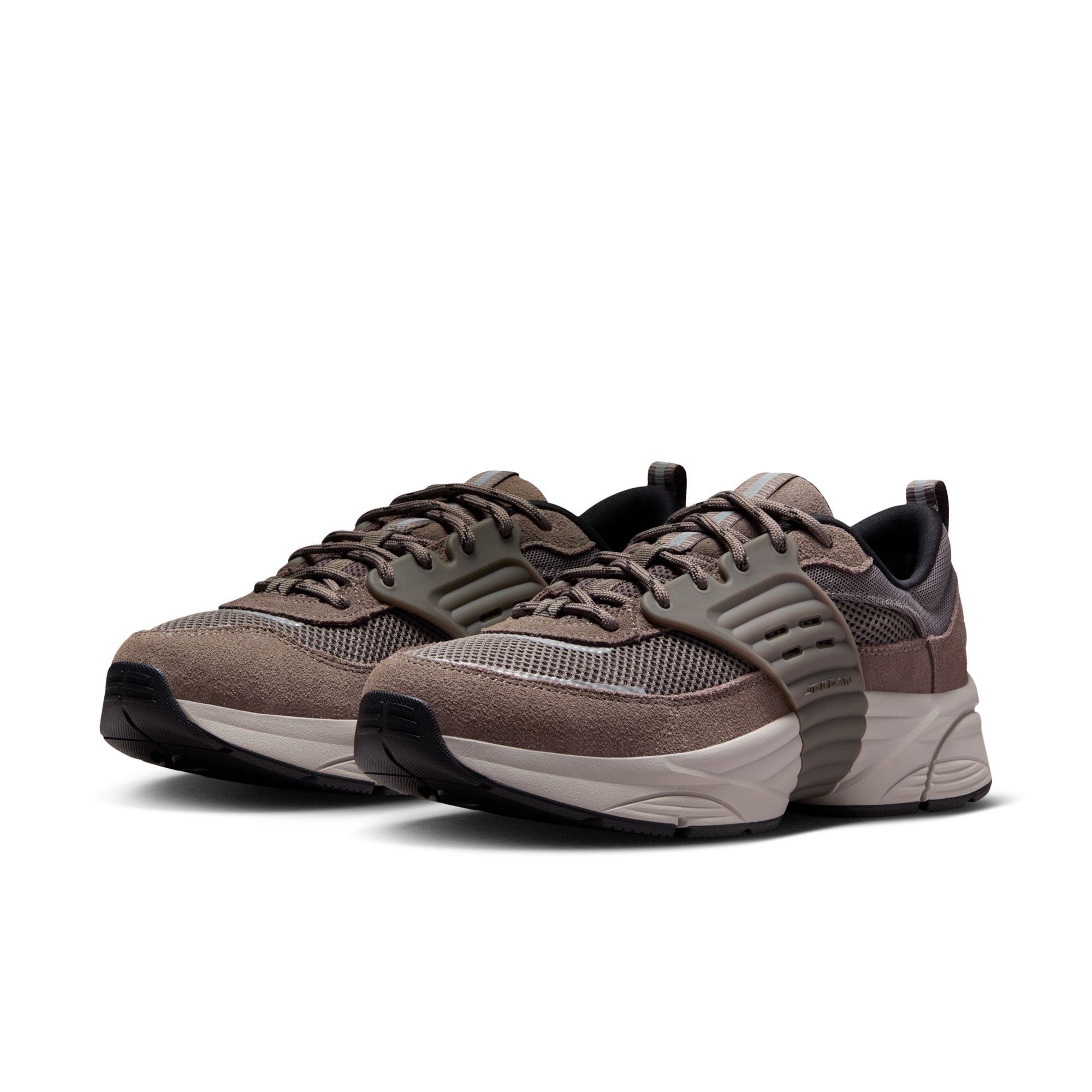 JORDAN TRUNNER O/S