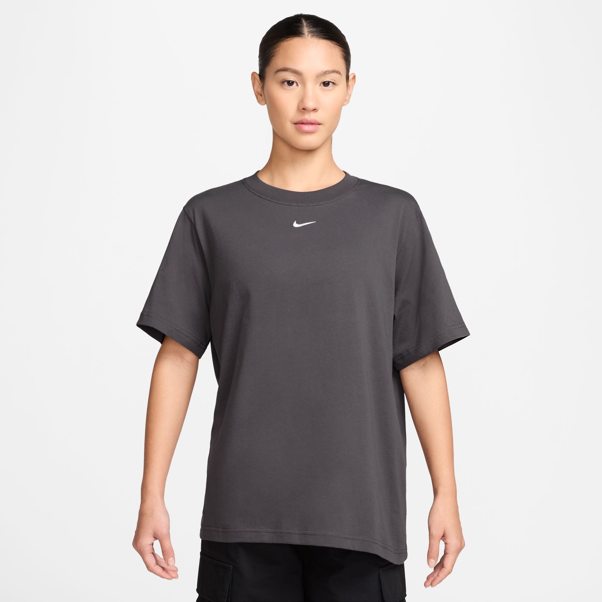 NIKE WOMENS ESSENTIAL TEE