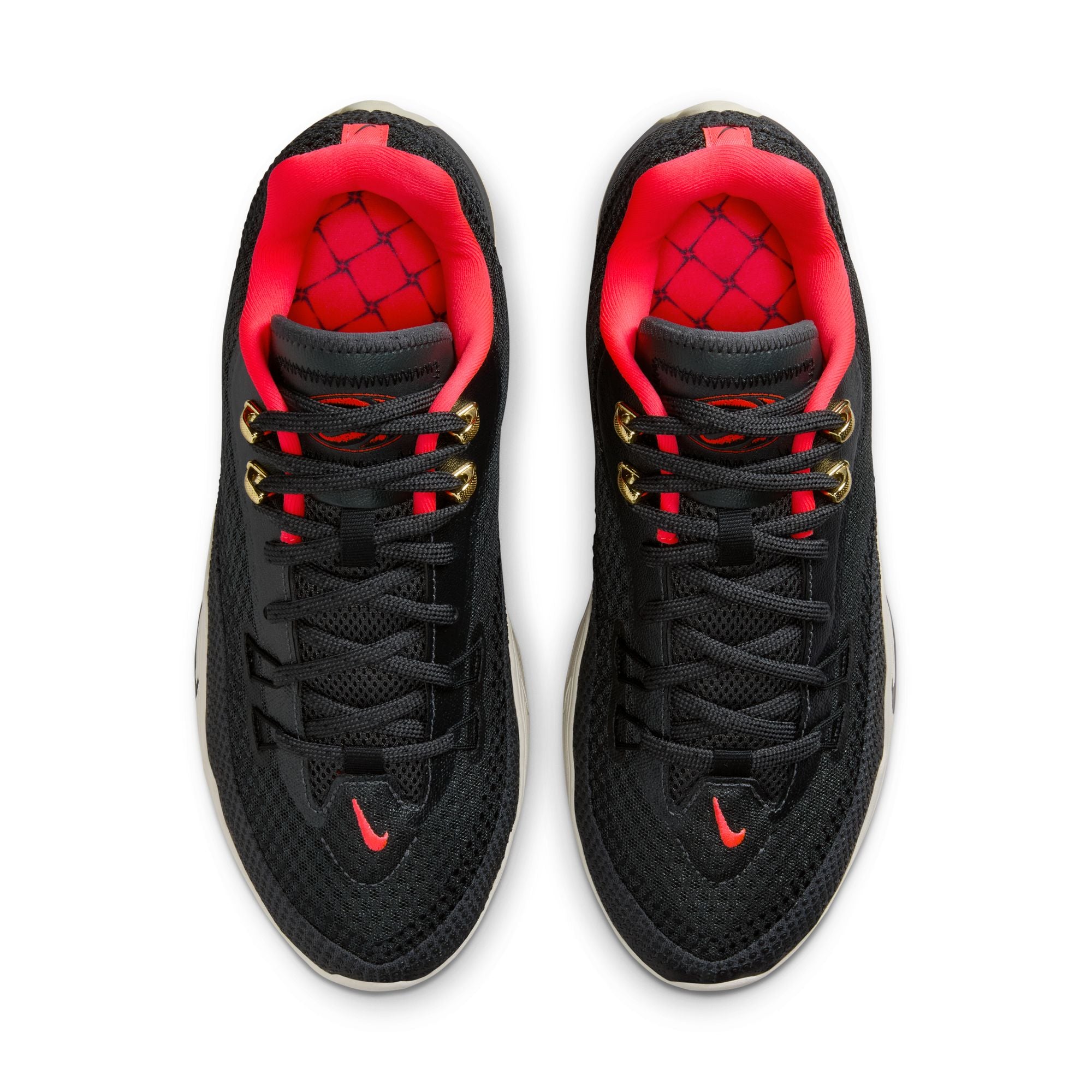NIKE S.T. FLARE