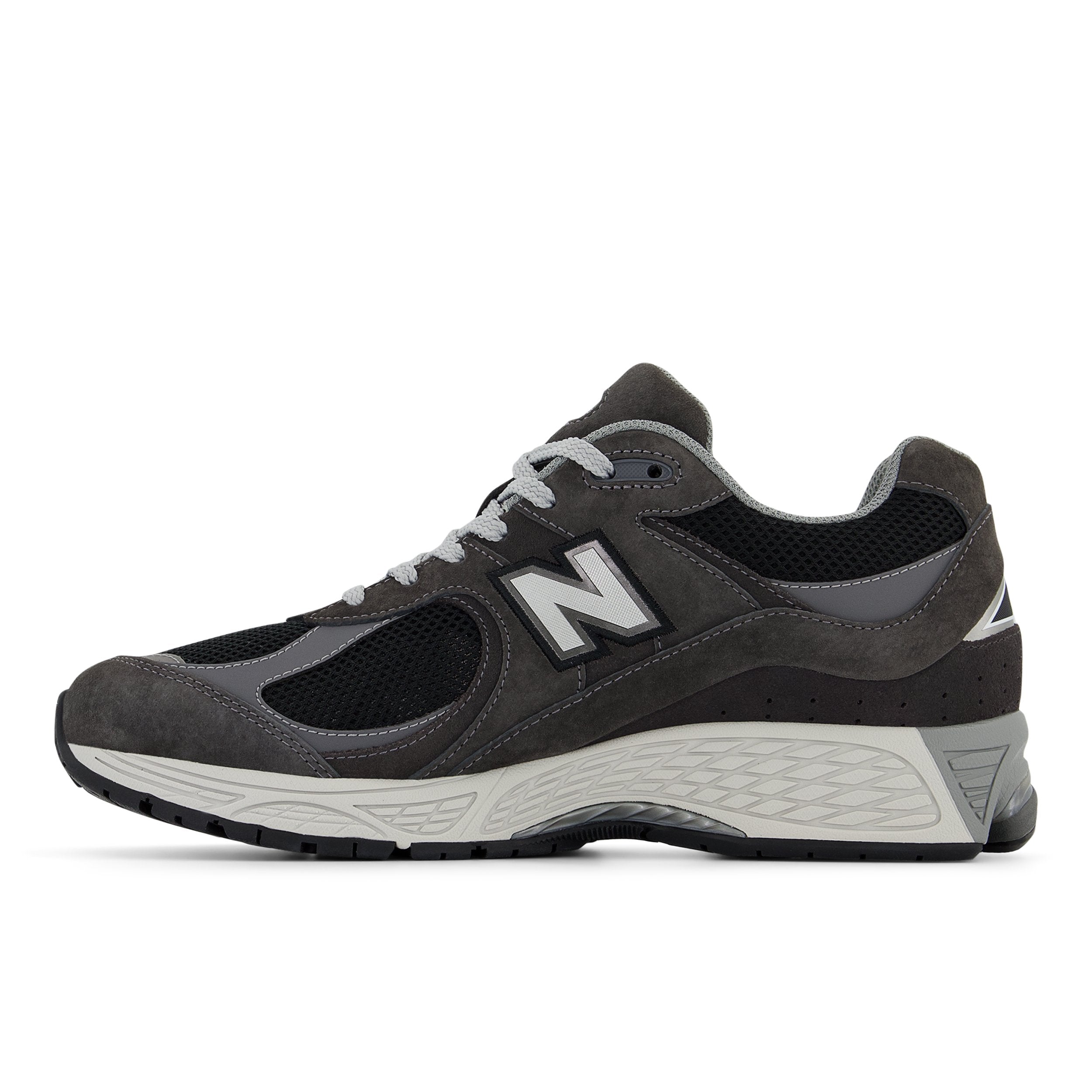NEW BALANCE 2002R