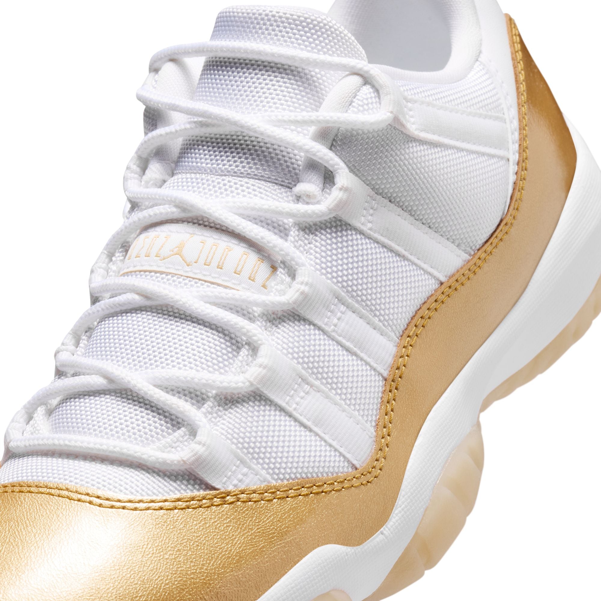 WOMENS AIR JORDAN 11 RETRO LOW