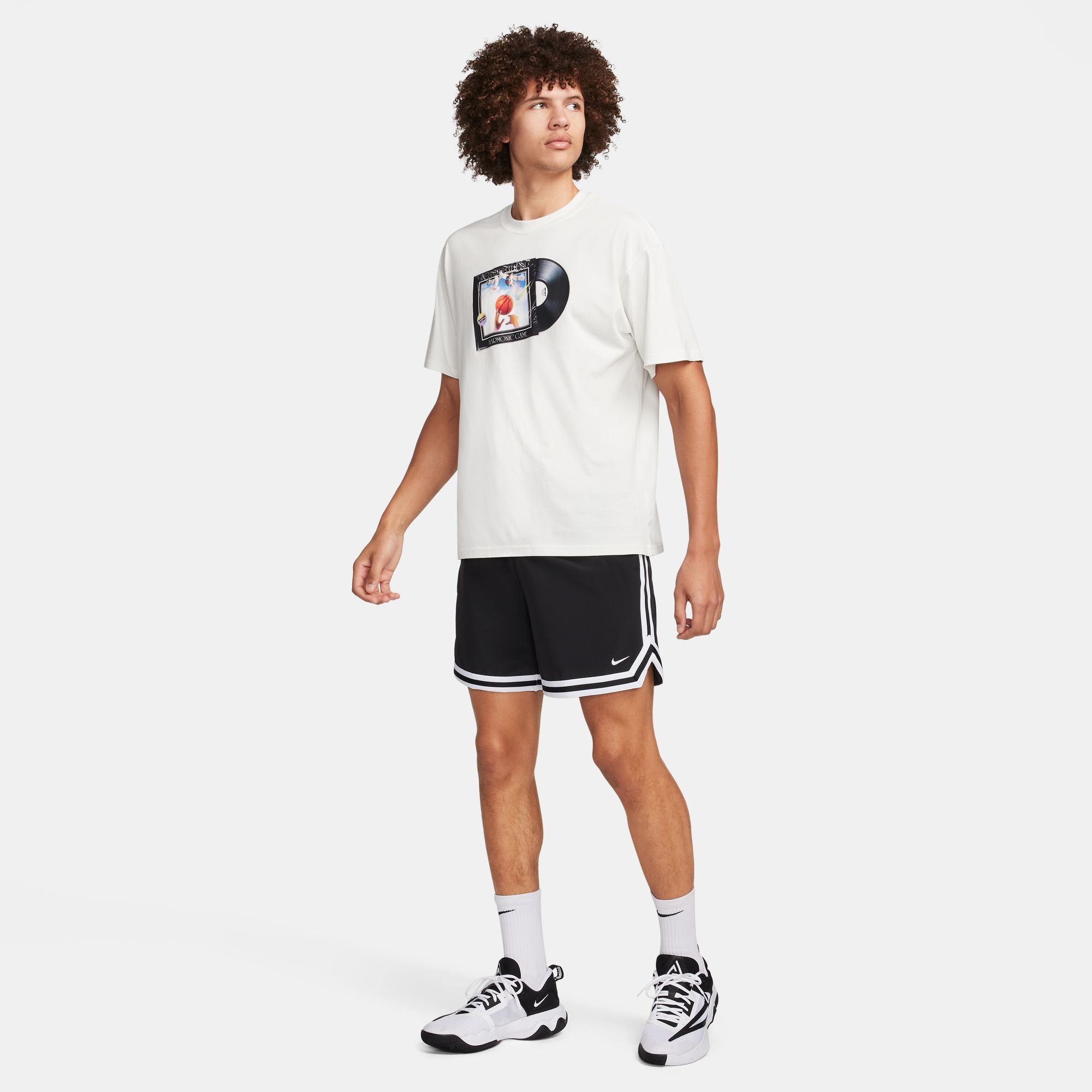 NIKE MENS WOVEN DNA 6" SHORT