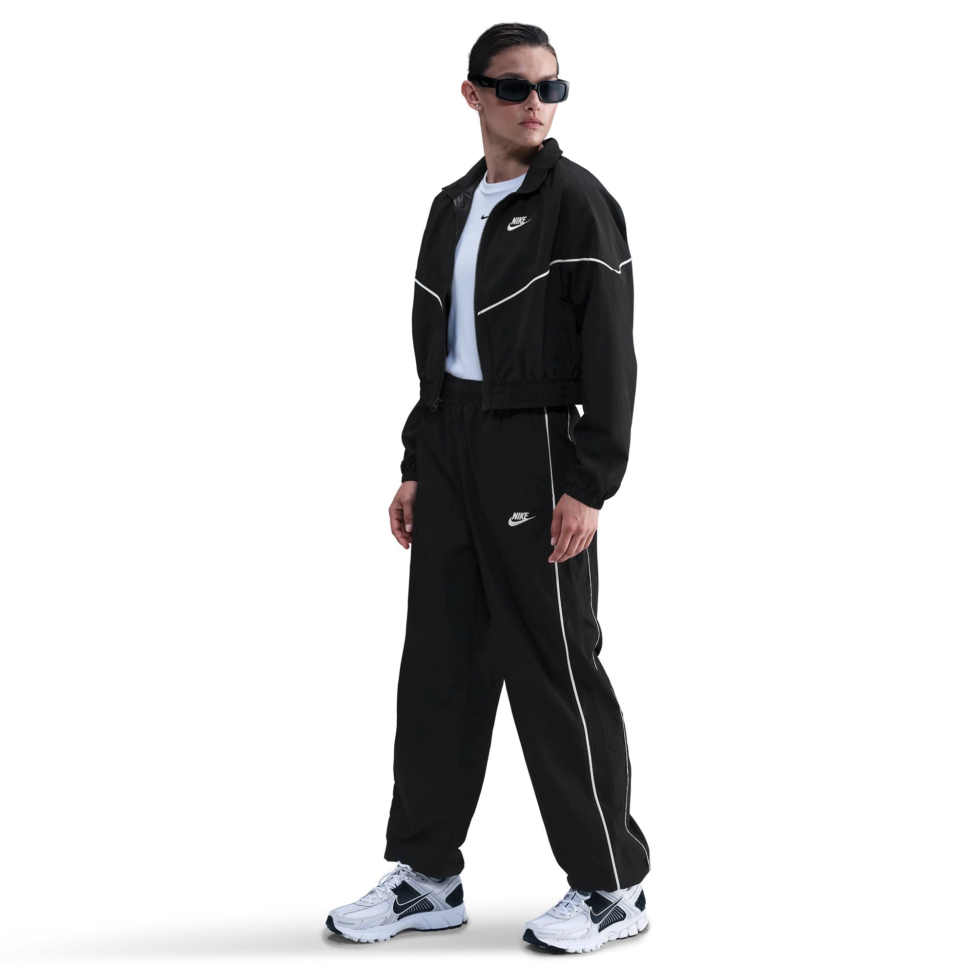 NIKE WOMENS WINDRUNNER JACKET